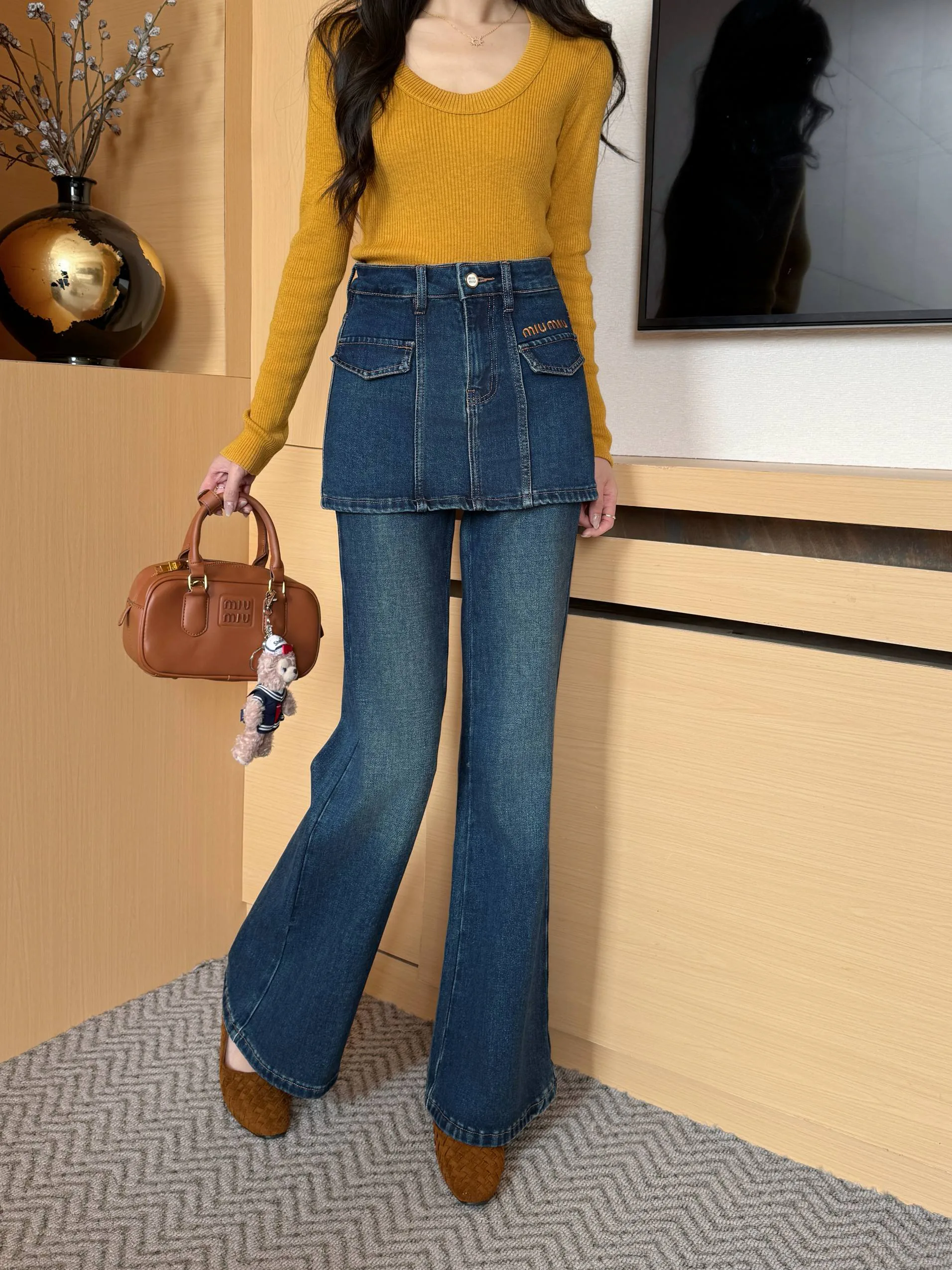 Джинсы Женские Miu Miu 18232808