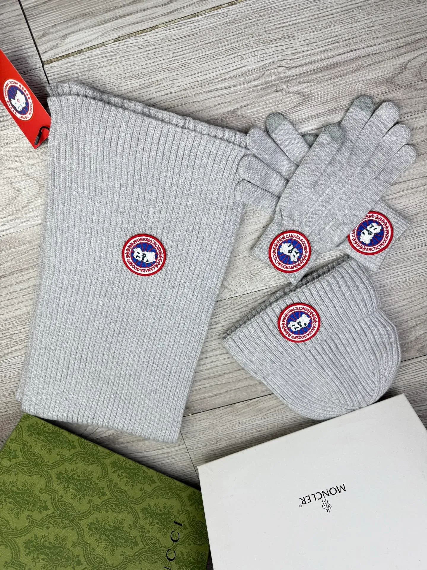 Шарфы Canada Goose 433022
