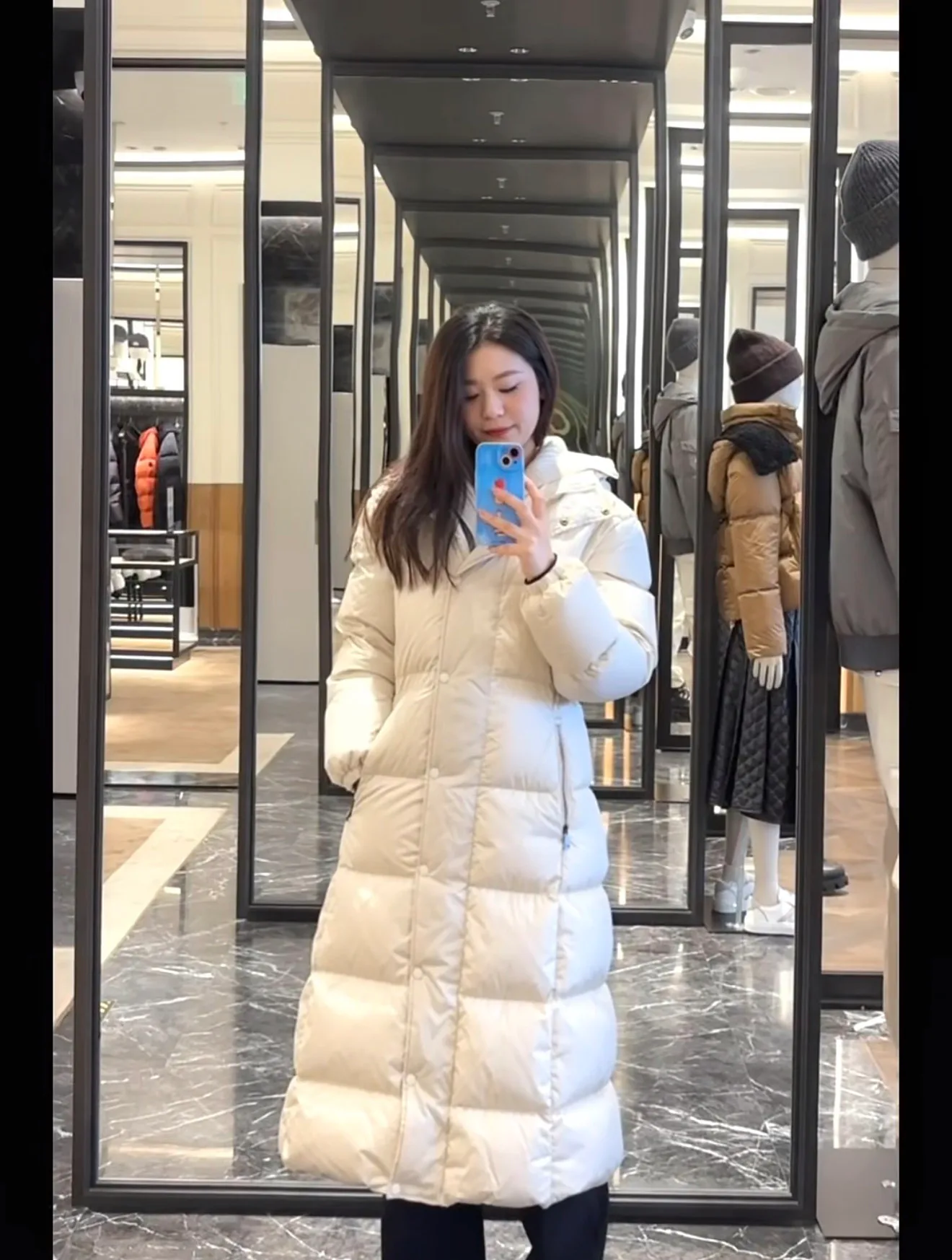 Куртки И Пуховики Женские Moncler 18111771