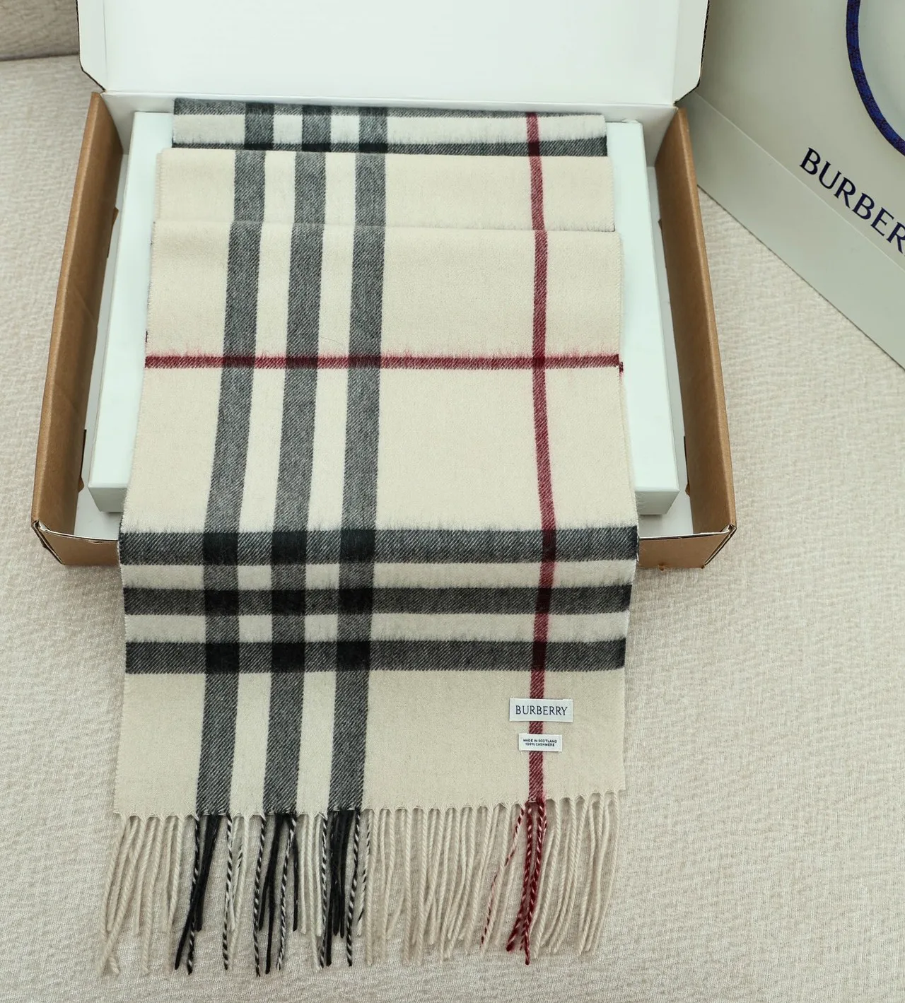 Шарфы Burberry 242168