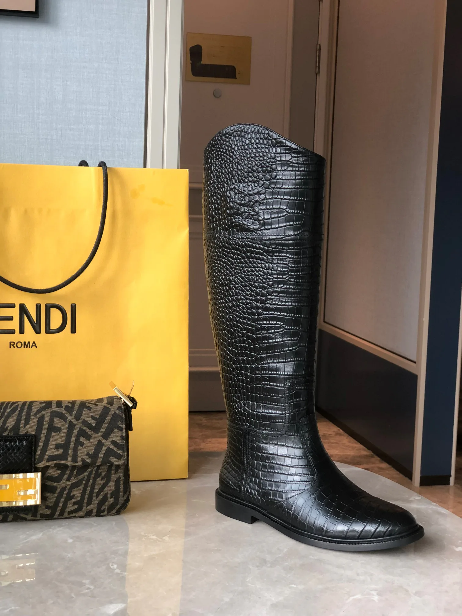 Сапоги Женские Fendi 4897
