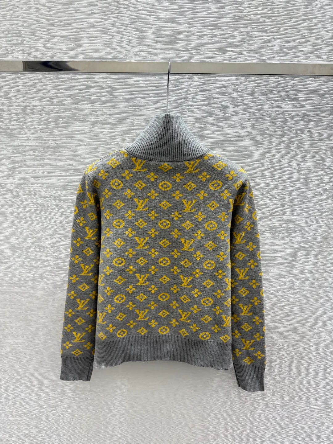 Джемперы И Свитеры Женские Louis Vuitton 18775877