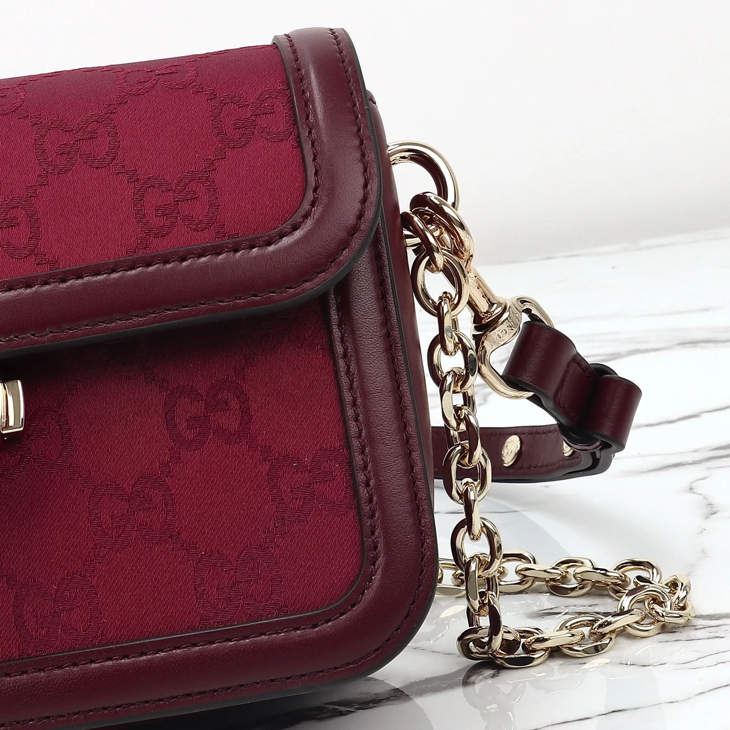 Классические Сумки Женские Gucci 18210727