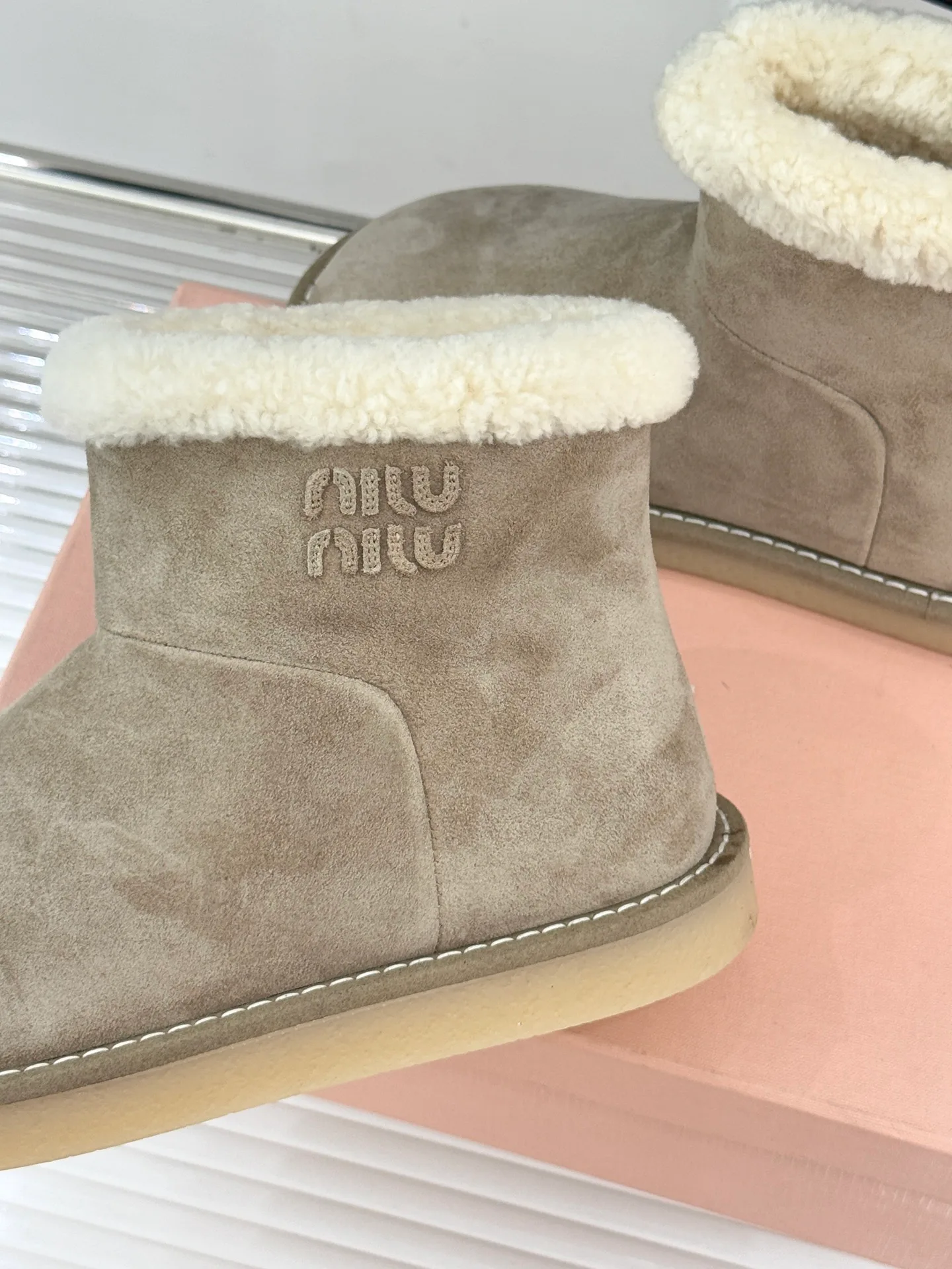 Угги Женские Miu Miu 18036316