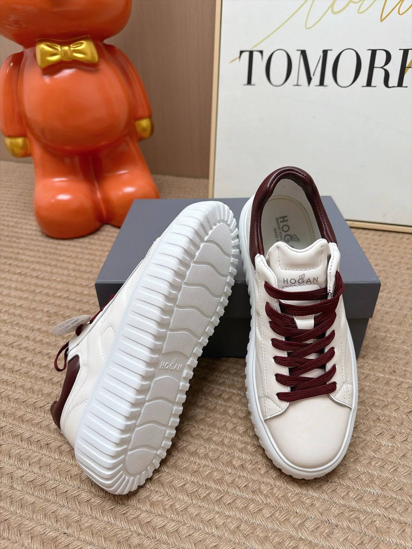 Кроссовки Женские Hogan 18239683