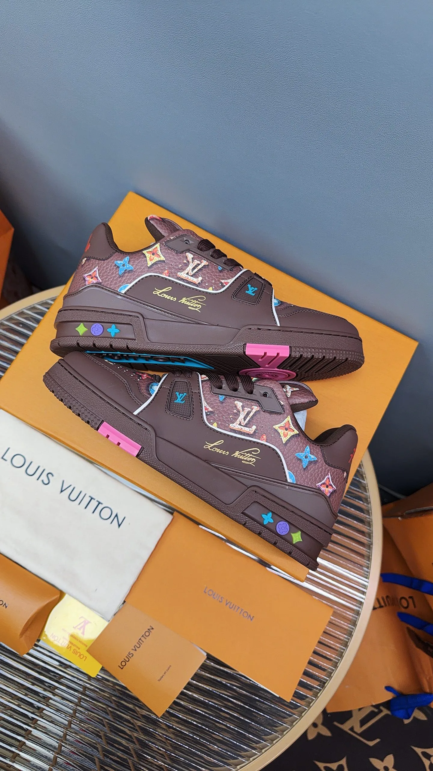 Кроссовки Женские Louis Vuitton 3179645