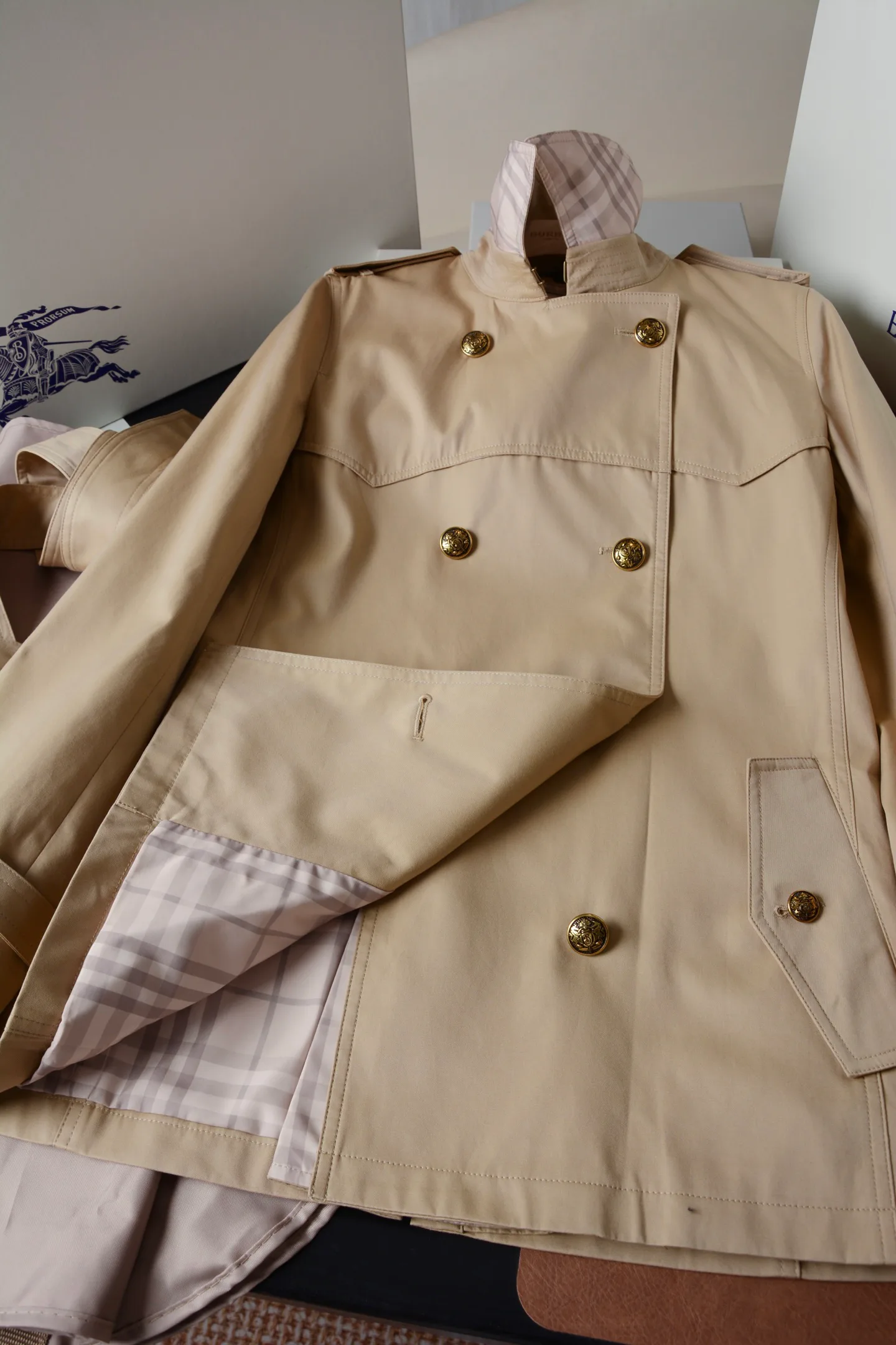 Тренчи Женские Burberry 17906695