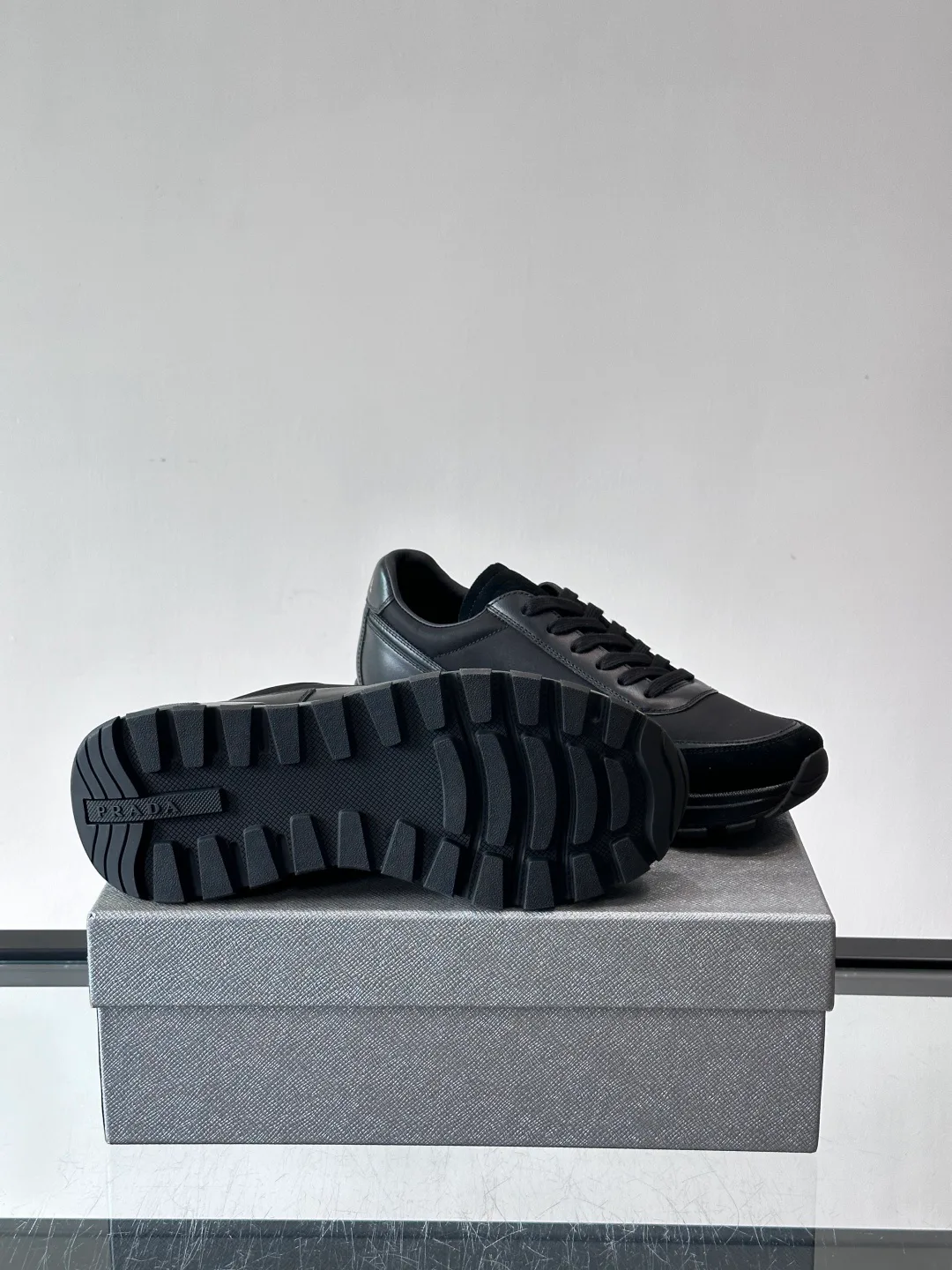 Кроссовки Мужские Prada 721383