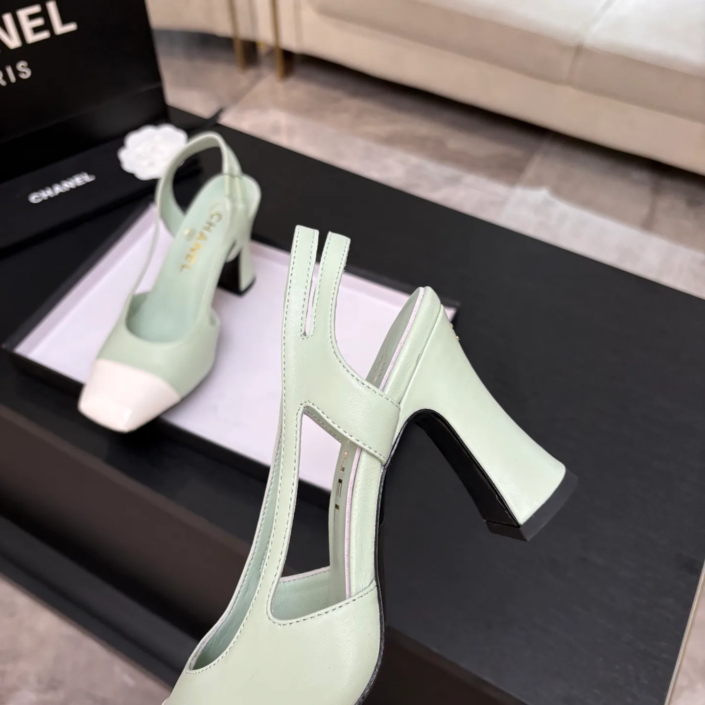 Туфли Женские Chanel 19633742