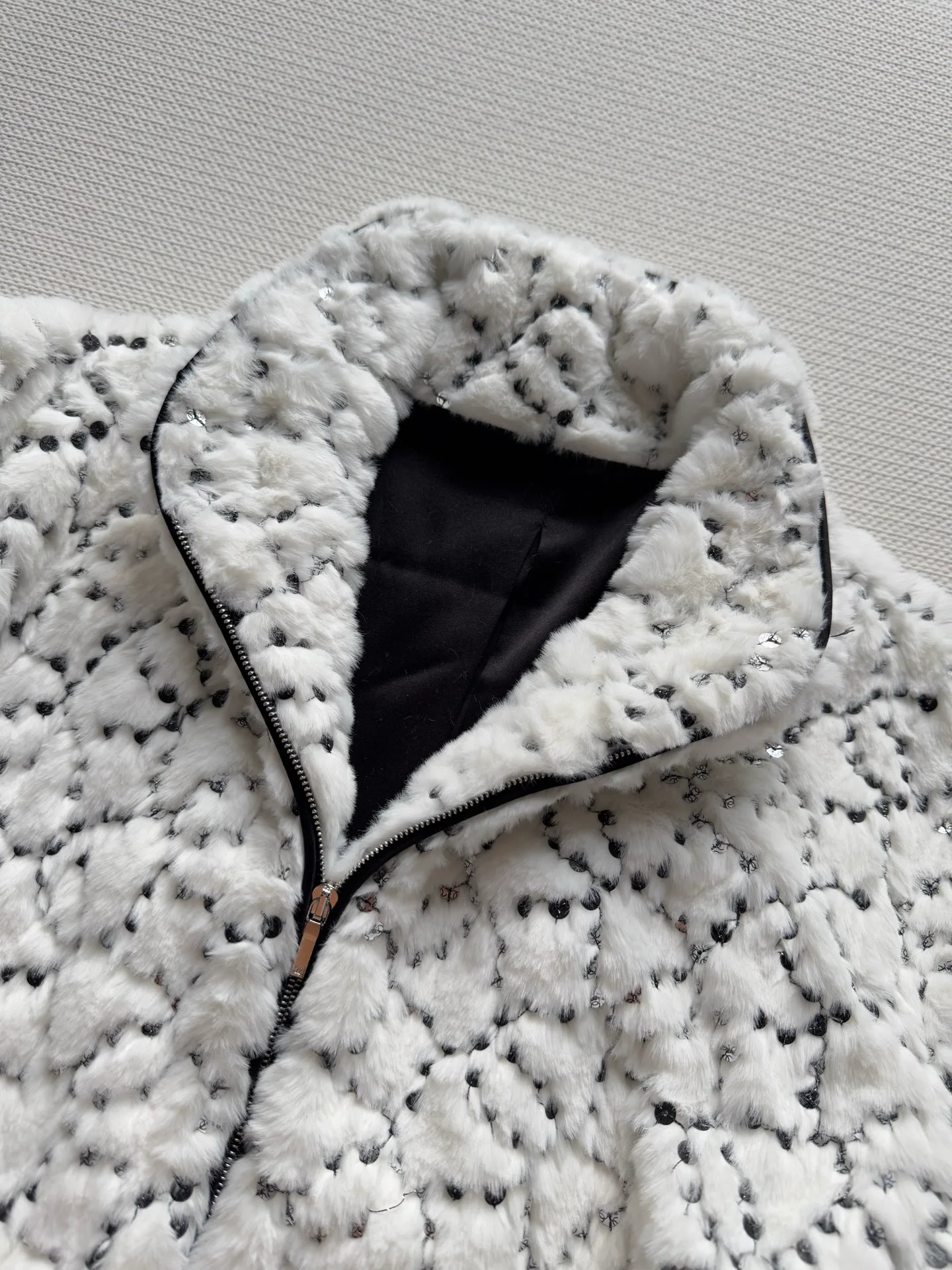 Куртки И Пуховики Женские Chanel 282239