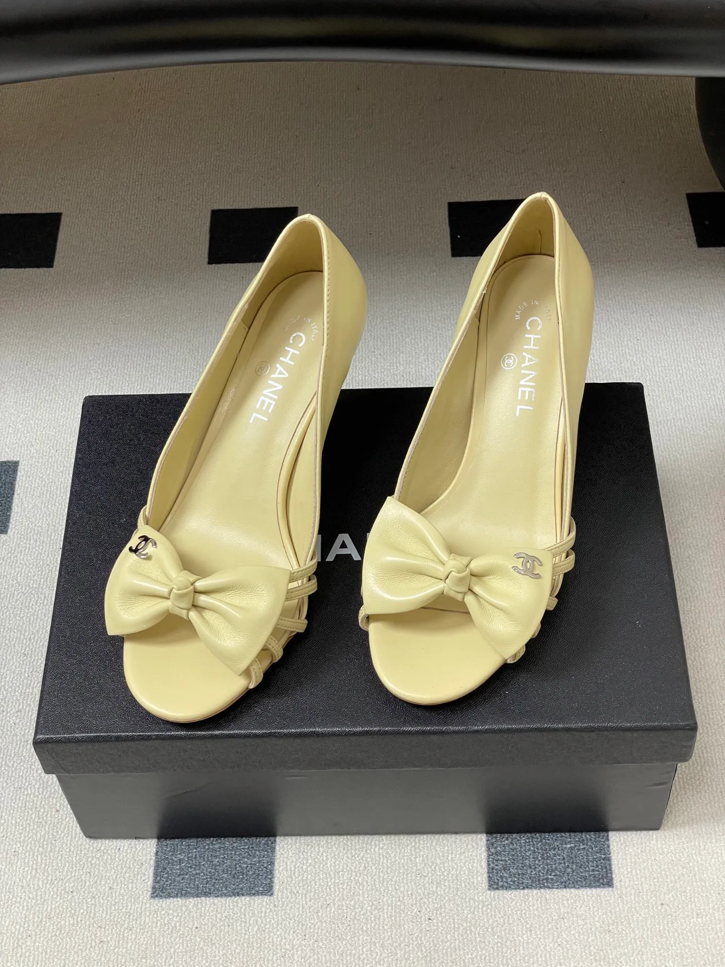 Босоножки Женские Chanel 13226166