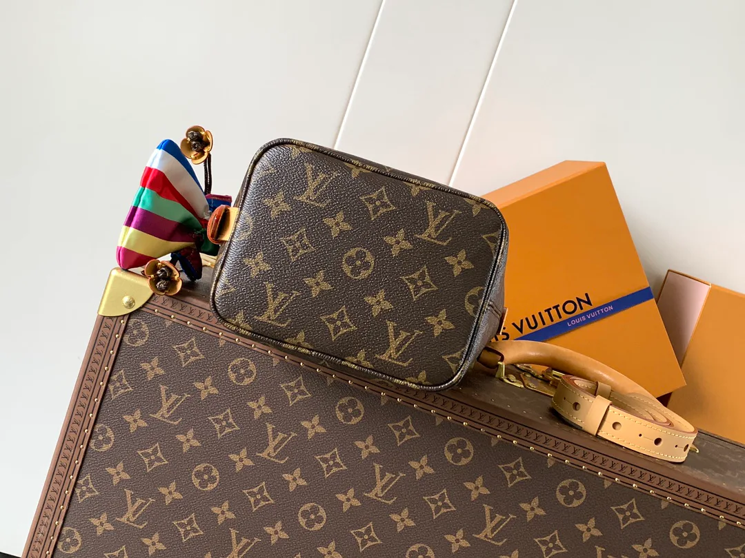 Классические Сумки Женские Louis Vuitton 6625463