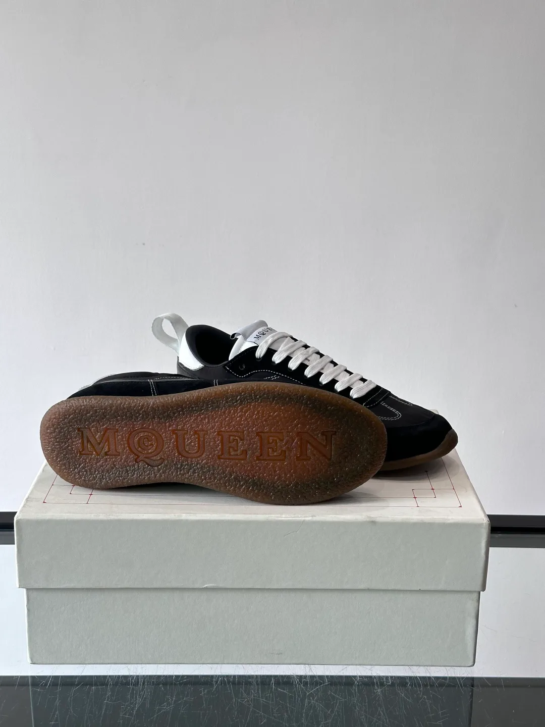 Кроссовки Женские Alexander Mcqueen 11228447