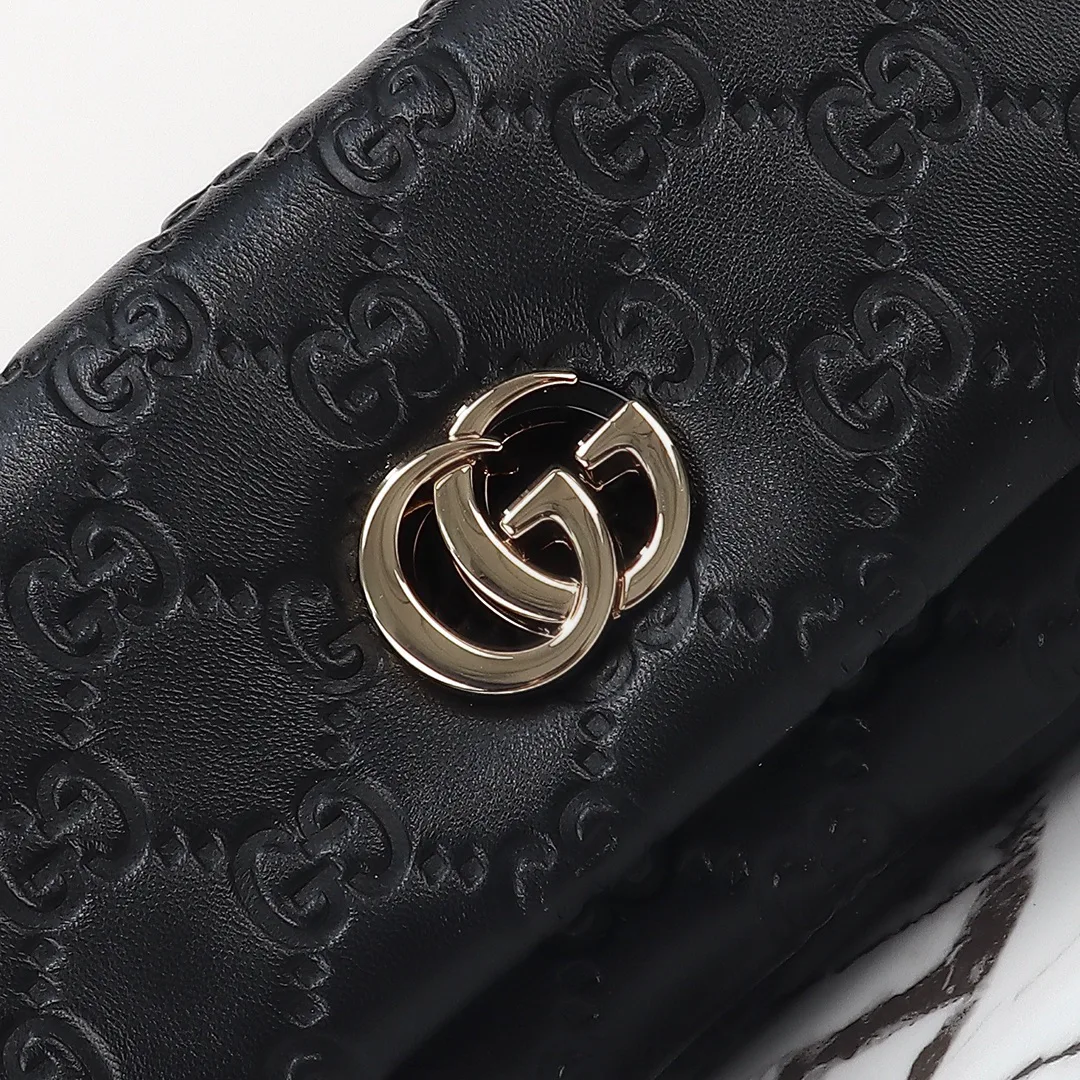 Классические Сумки Женские Gucci 18210720
