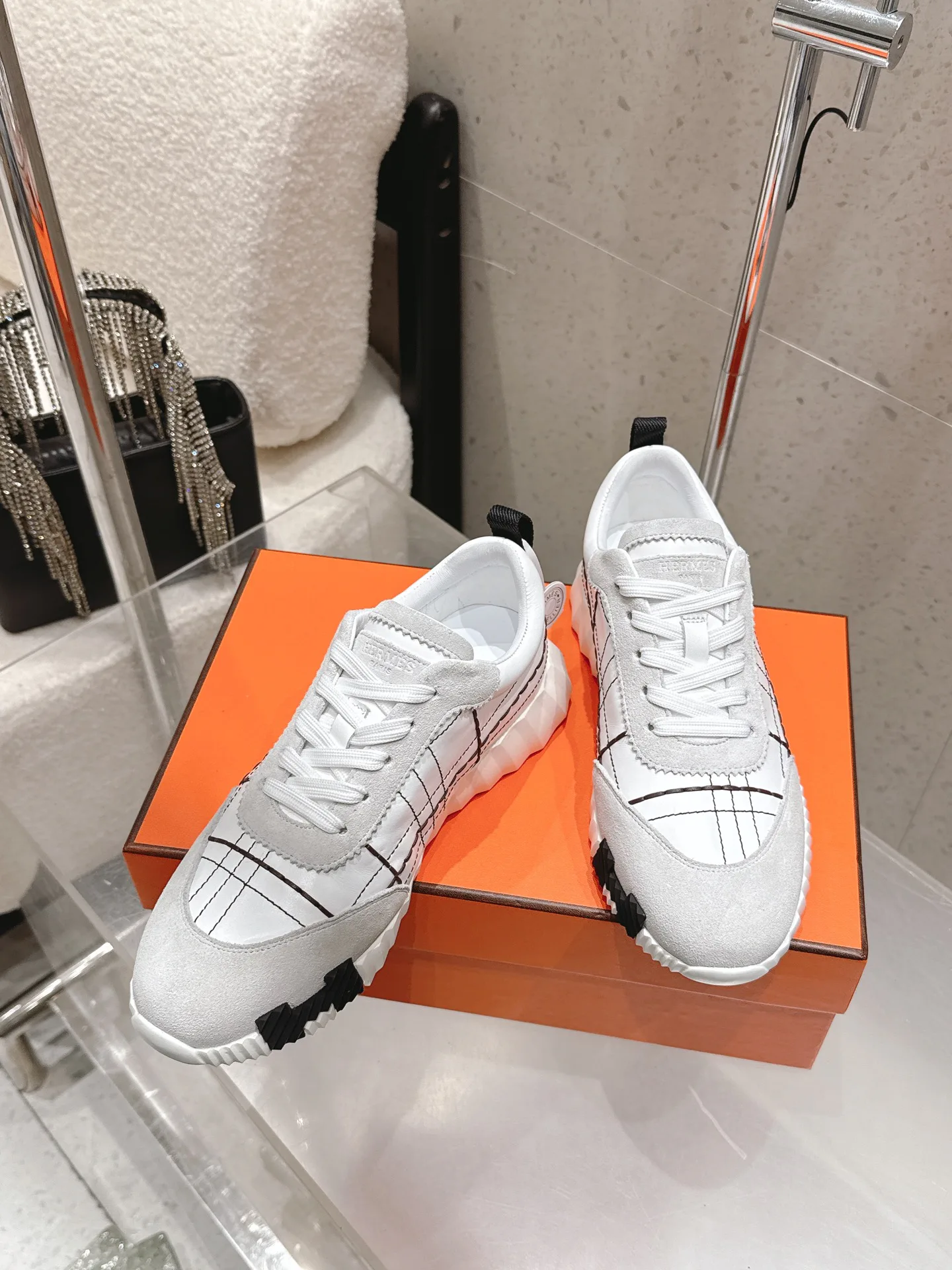 Кроссовки Женские Hermes 11011619