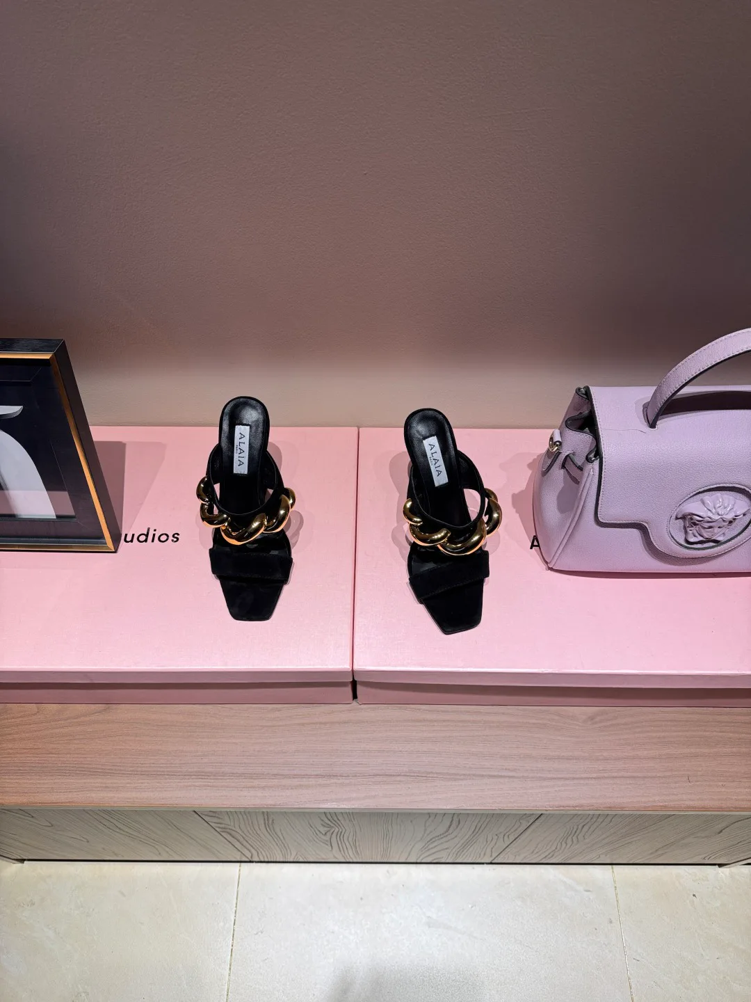 Босоножки Женские Alaia 1384894