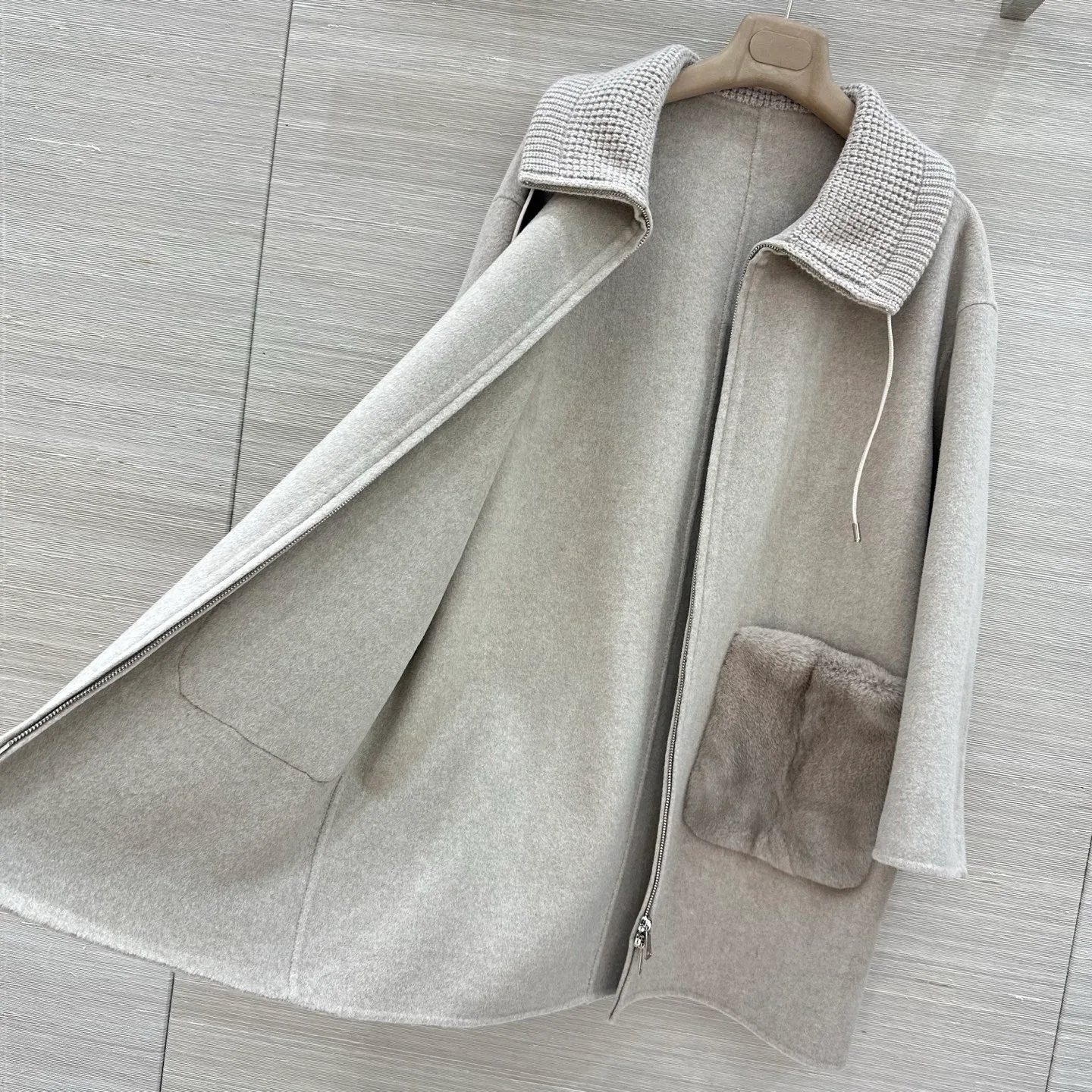 Пальто Женские Loro Piana 19485343