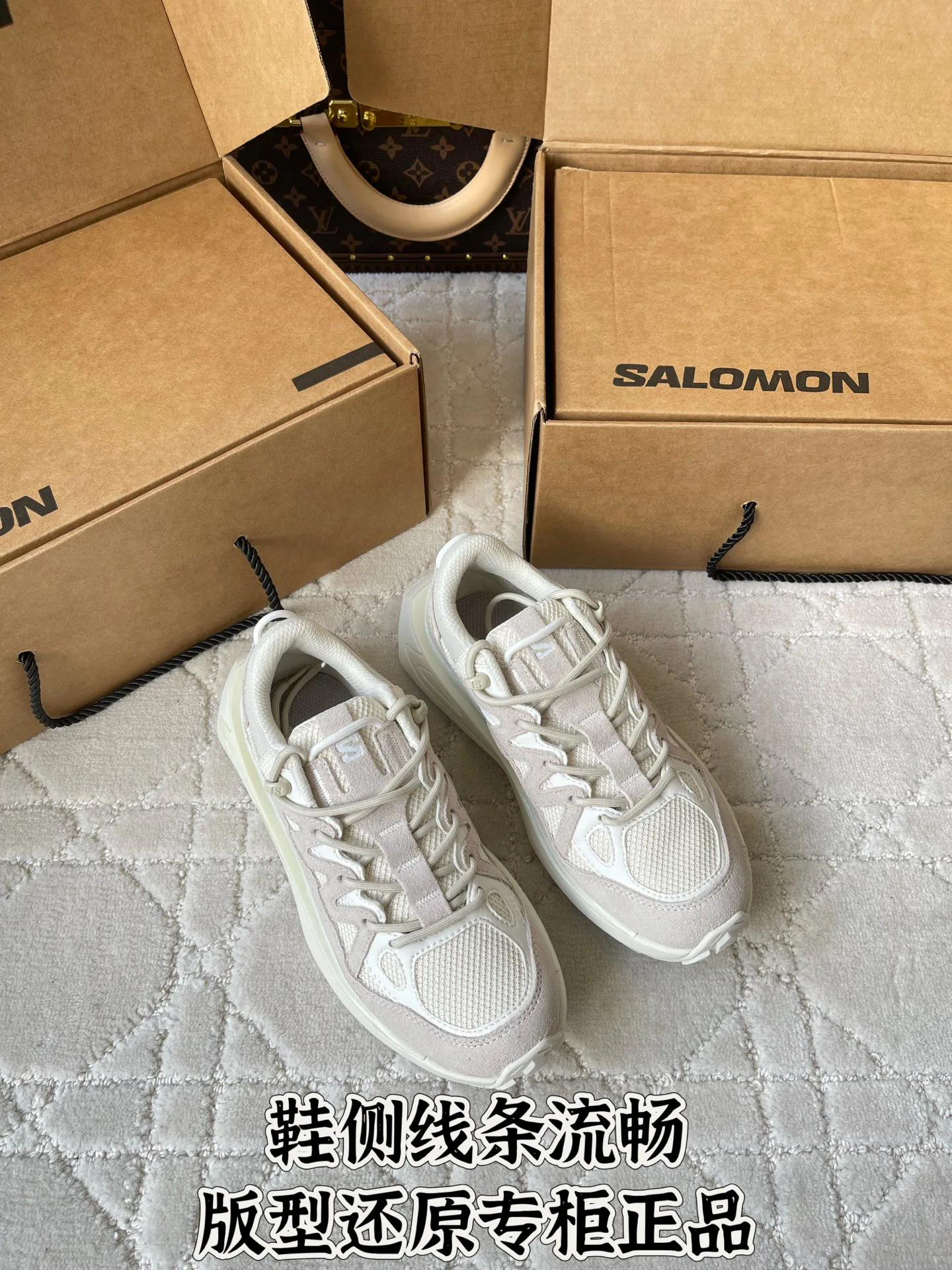 Кроссовки Женские Salomon 18152636