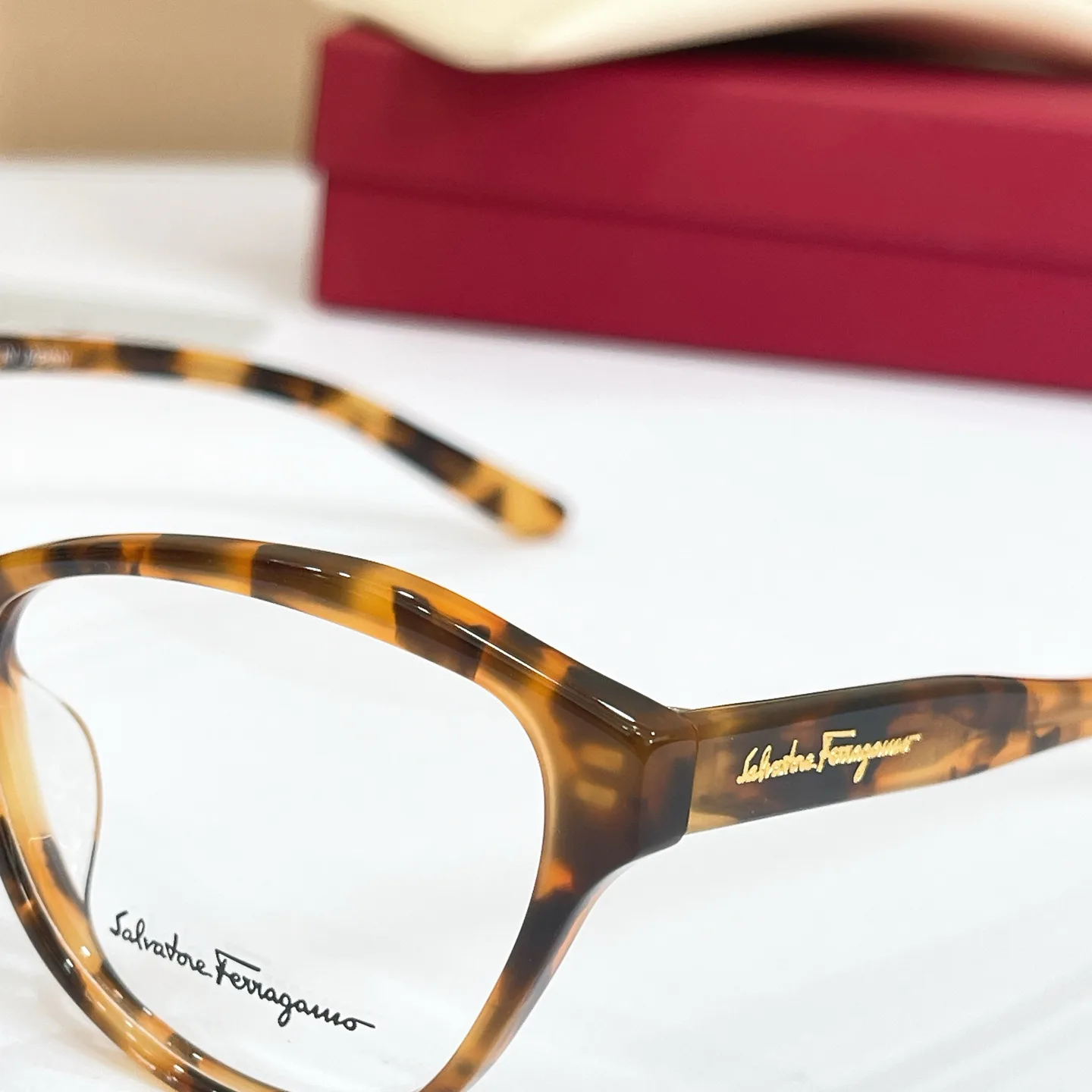 Очки Salvatore Ferragamo 17381287