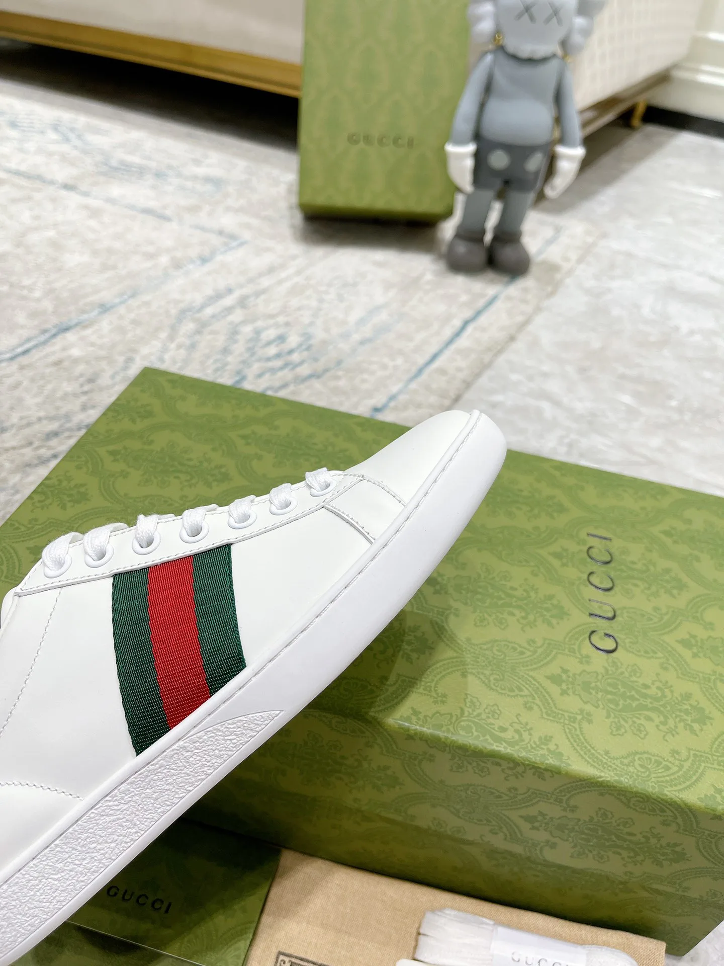 Кроссовки Женские Gucci 17620459