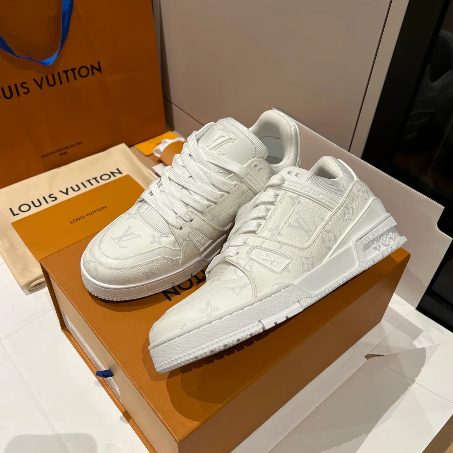 Кроссовки Женские Louis Vuitton 357892