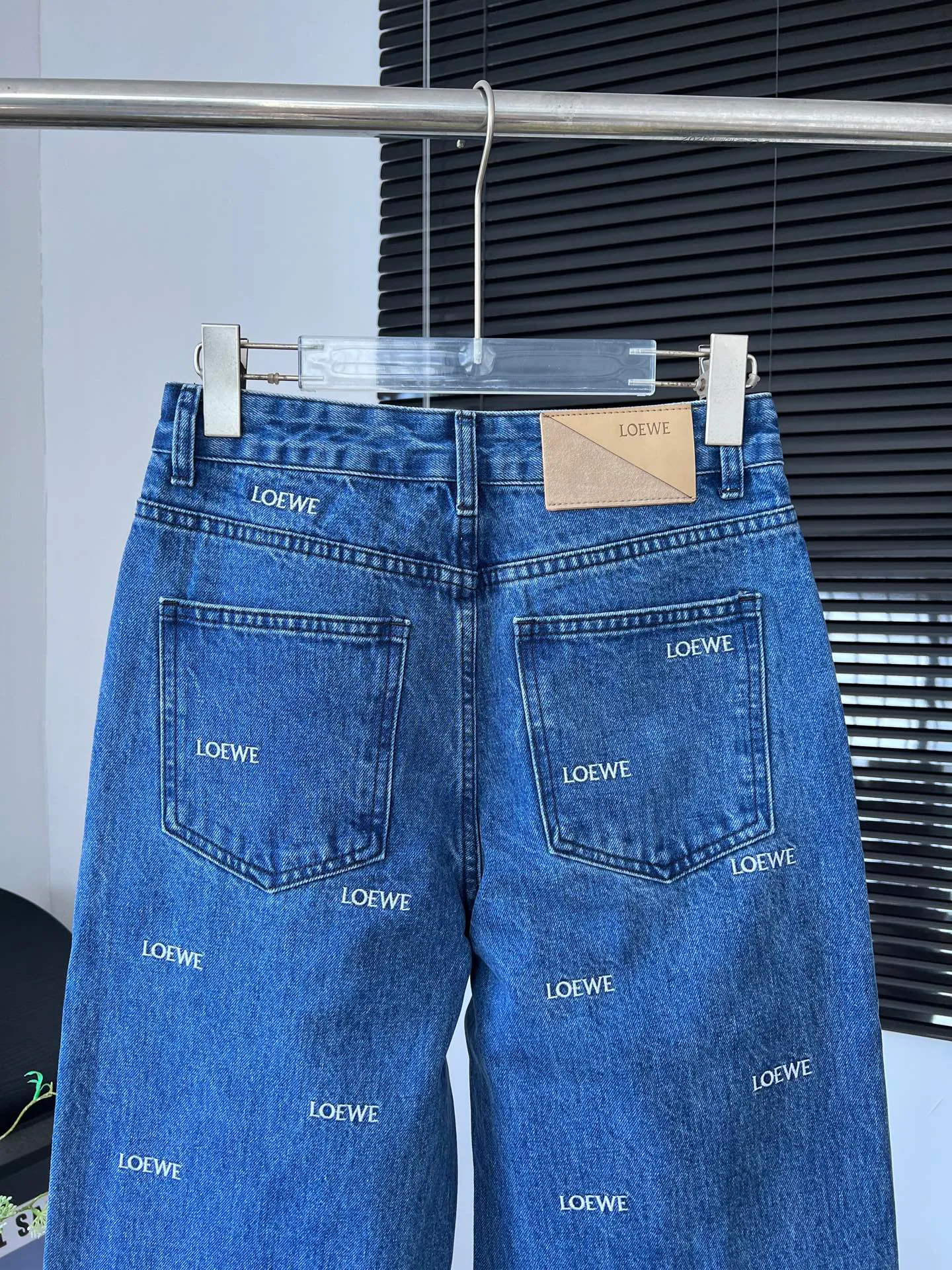 Джинсы Женские Loewe 18363372