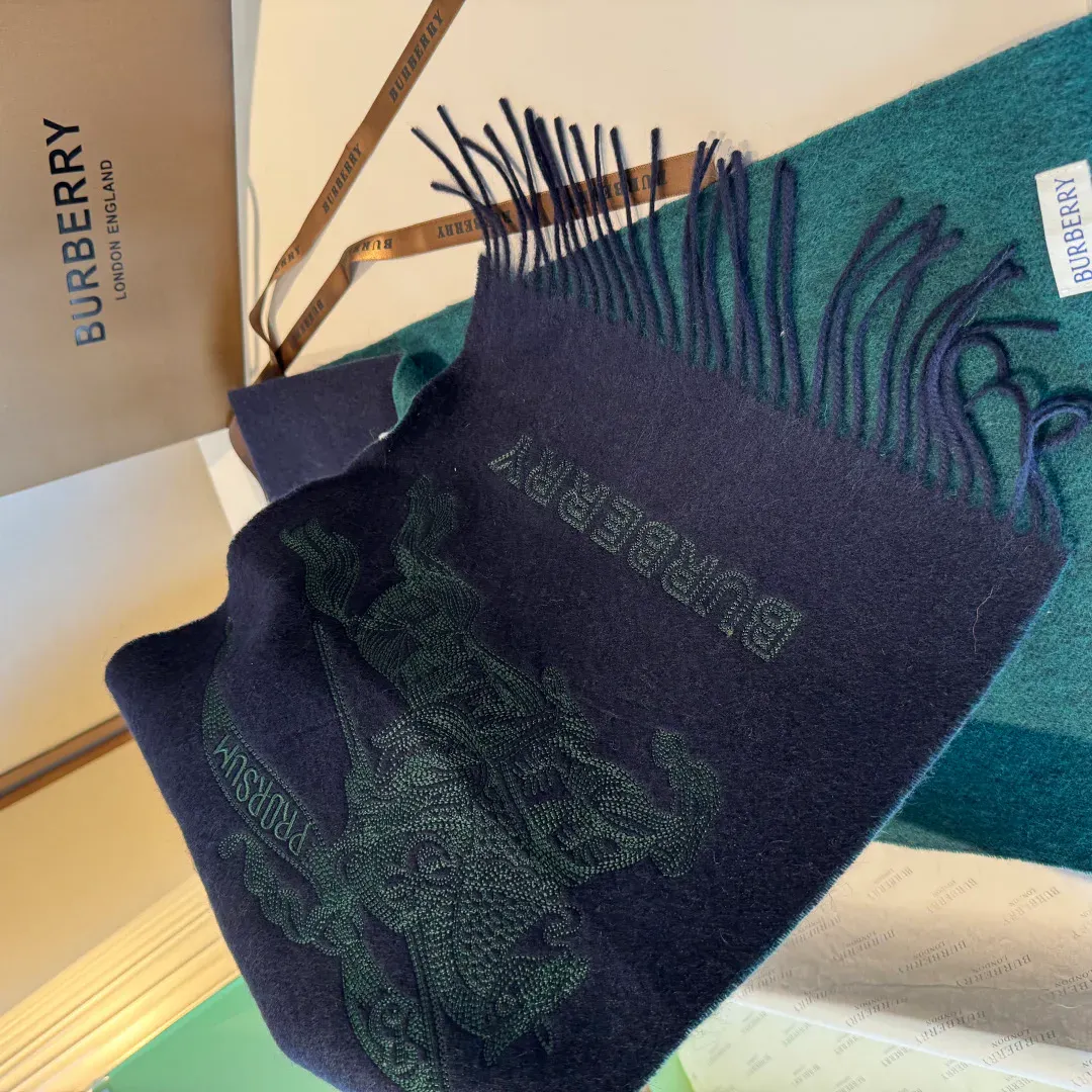 Шарфы Burberry 824008