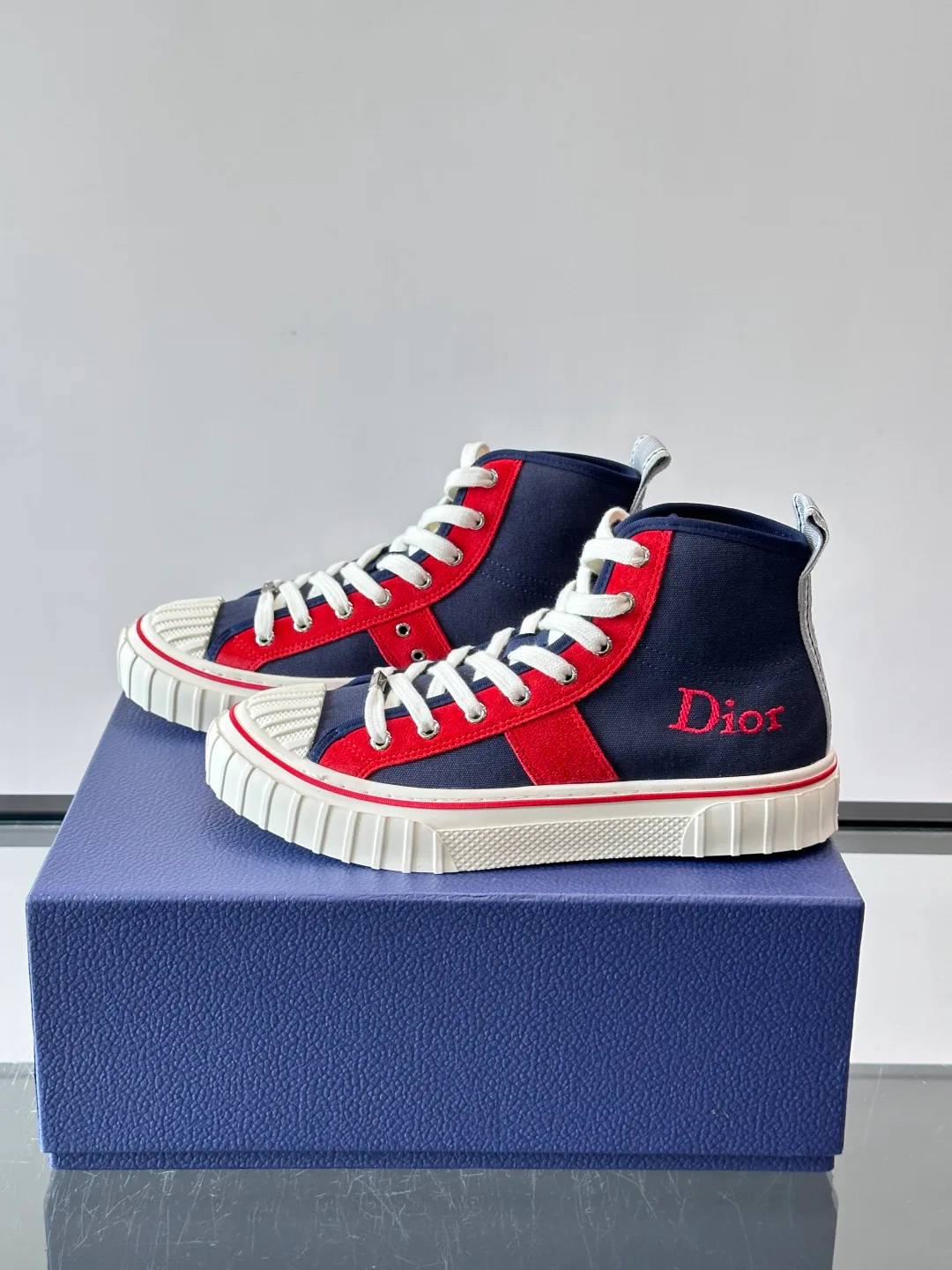 Кроссовки Женские Christian Dior 18102146