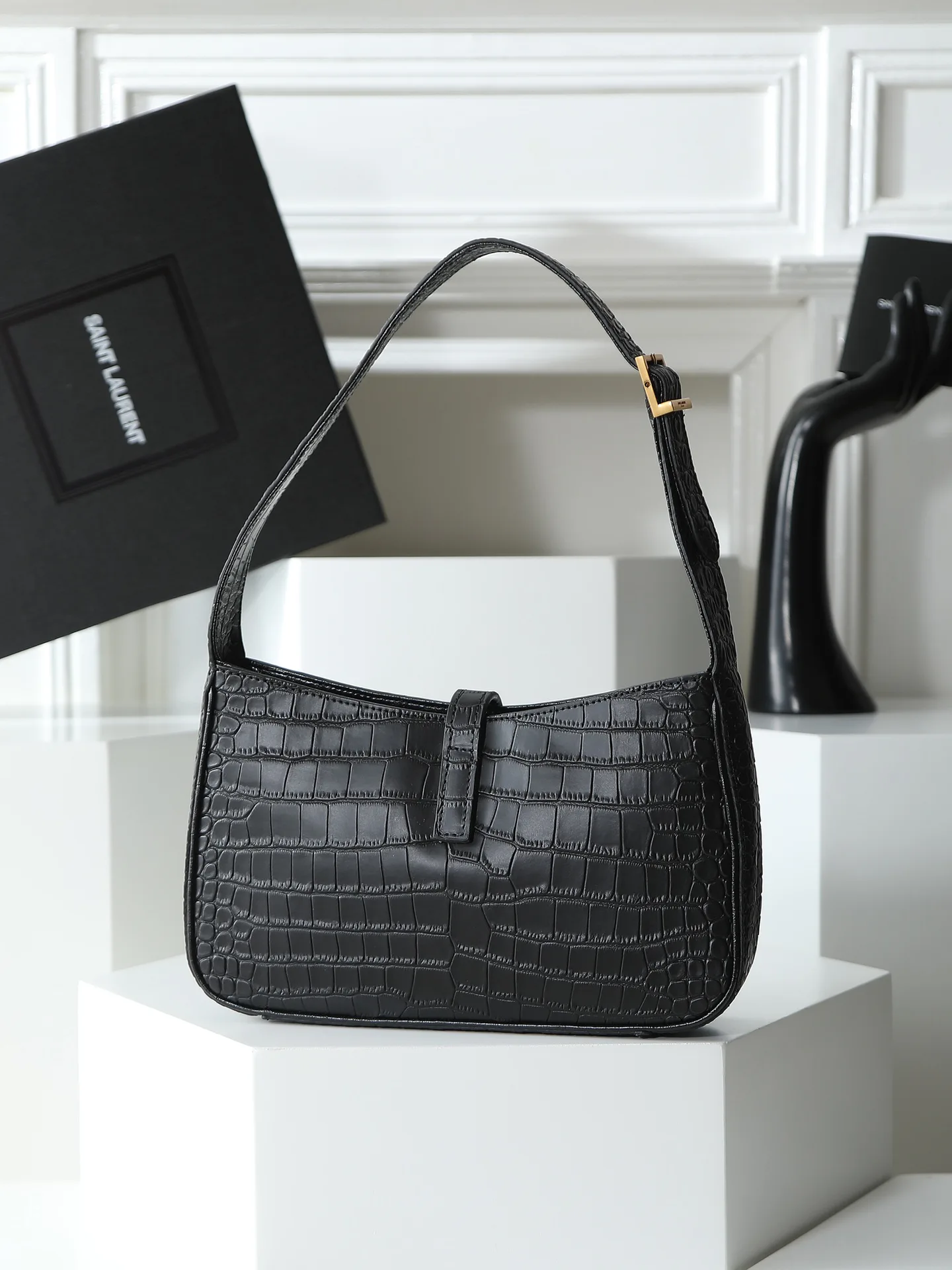 Классические Сумки Женские Saint Laurent 18005141