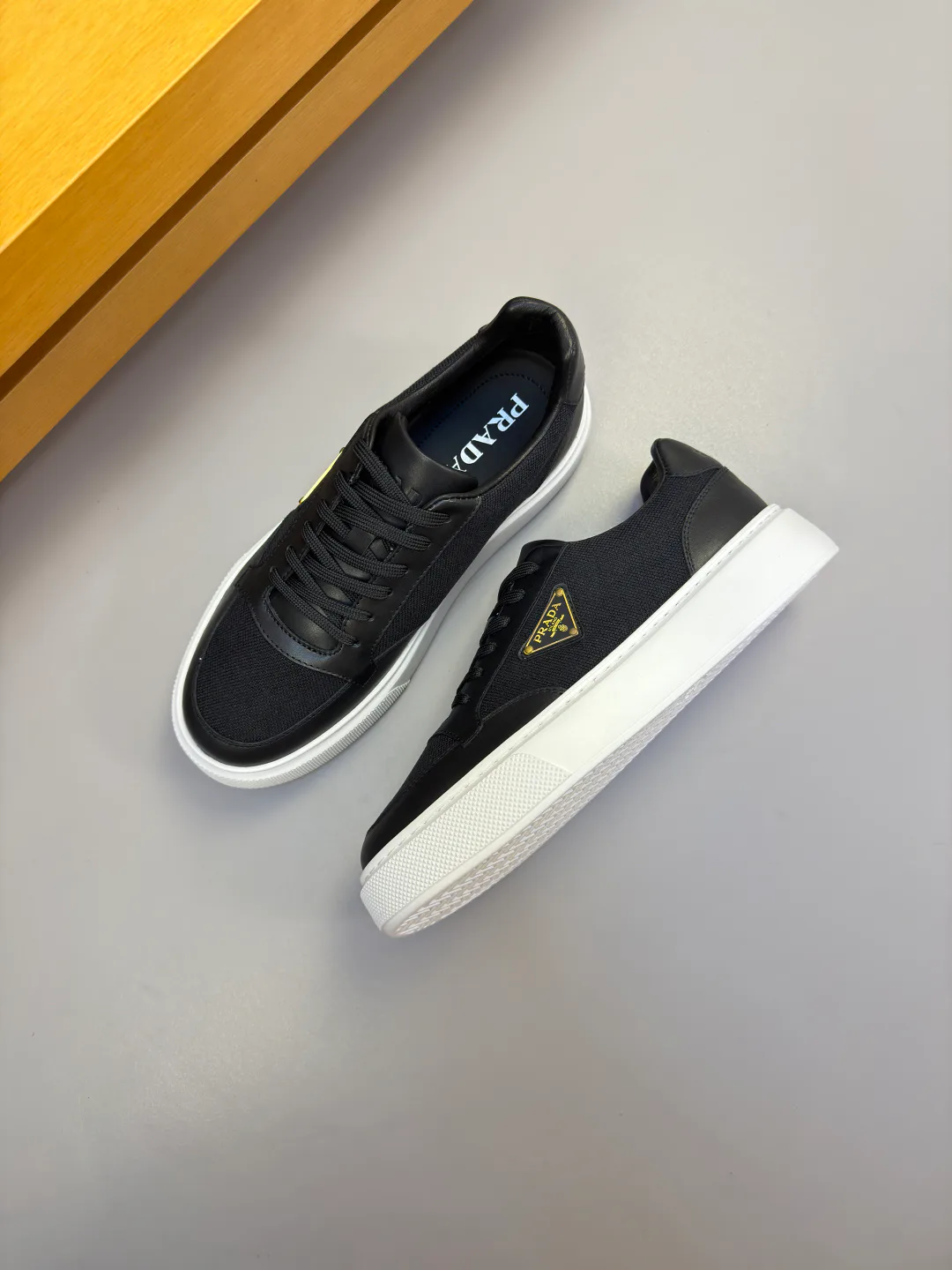 Кроссовки Мужские Prada 17955060