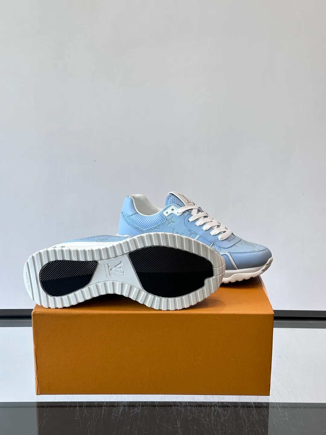 Кроссовки Мужские Louis Vuitton 1729409