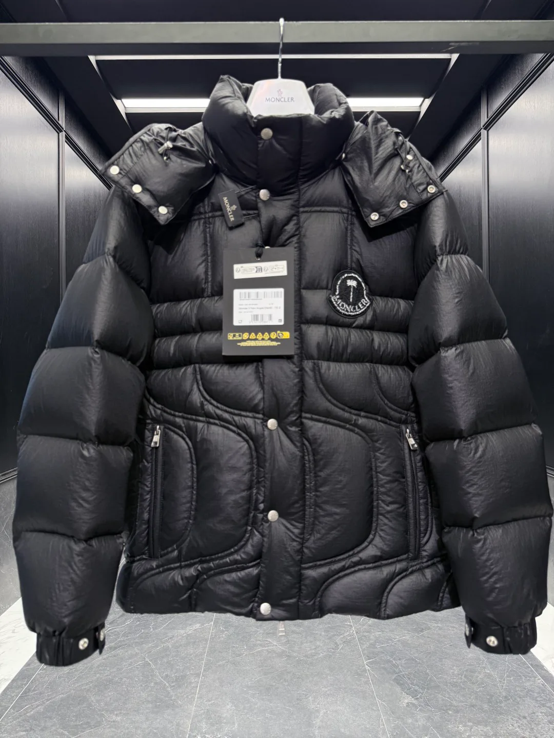 Куртки И Пуховики Женские Moncler 18007707