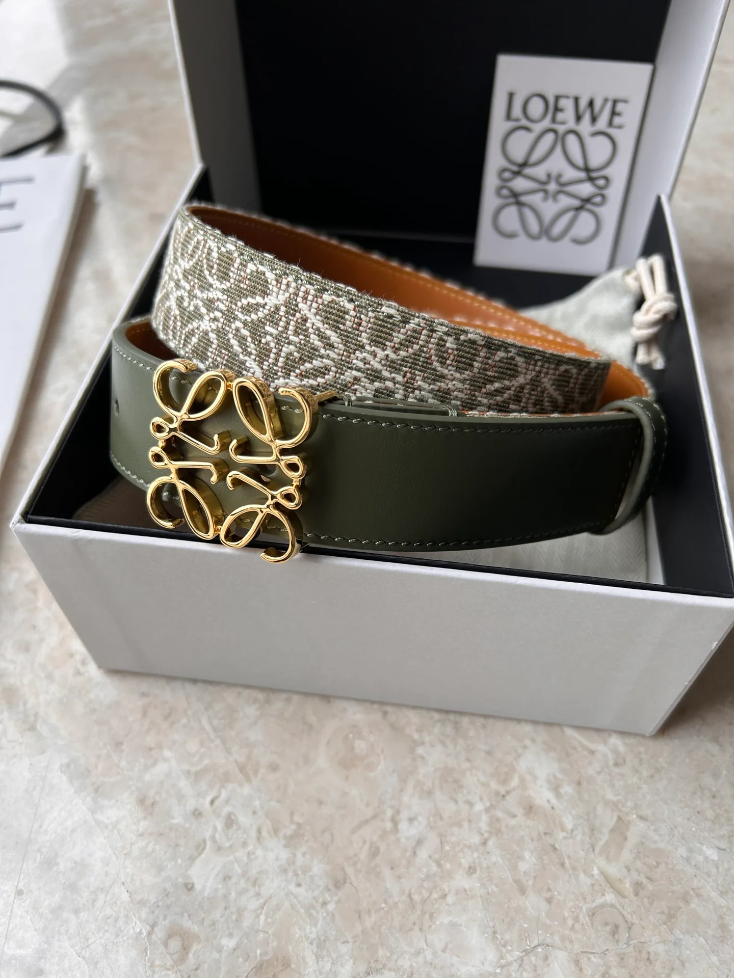 Ремни Loewe 11704492