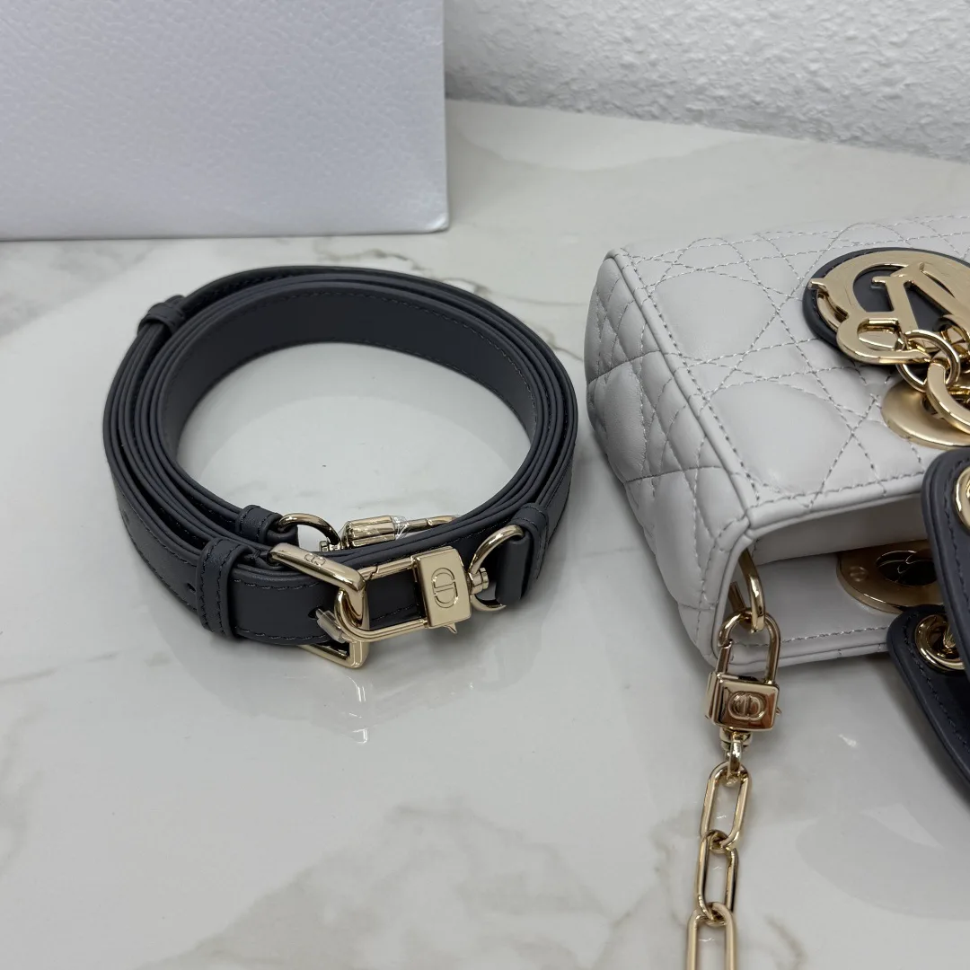 Классические Сумки Женские Christian Dior 18116368