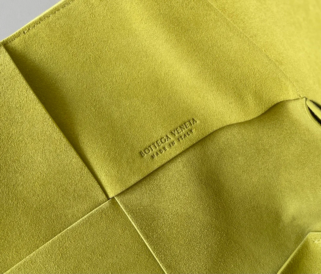 Классические Сумки Женские Bottega Veneta 10633452