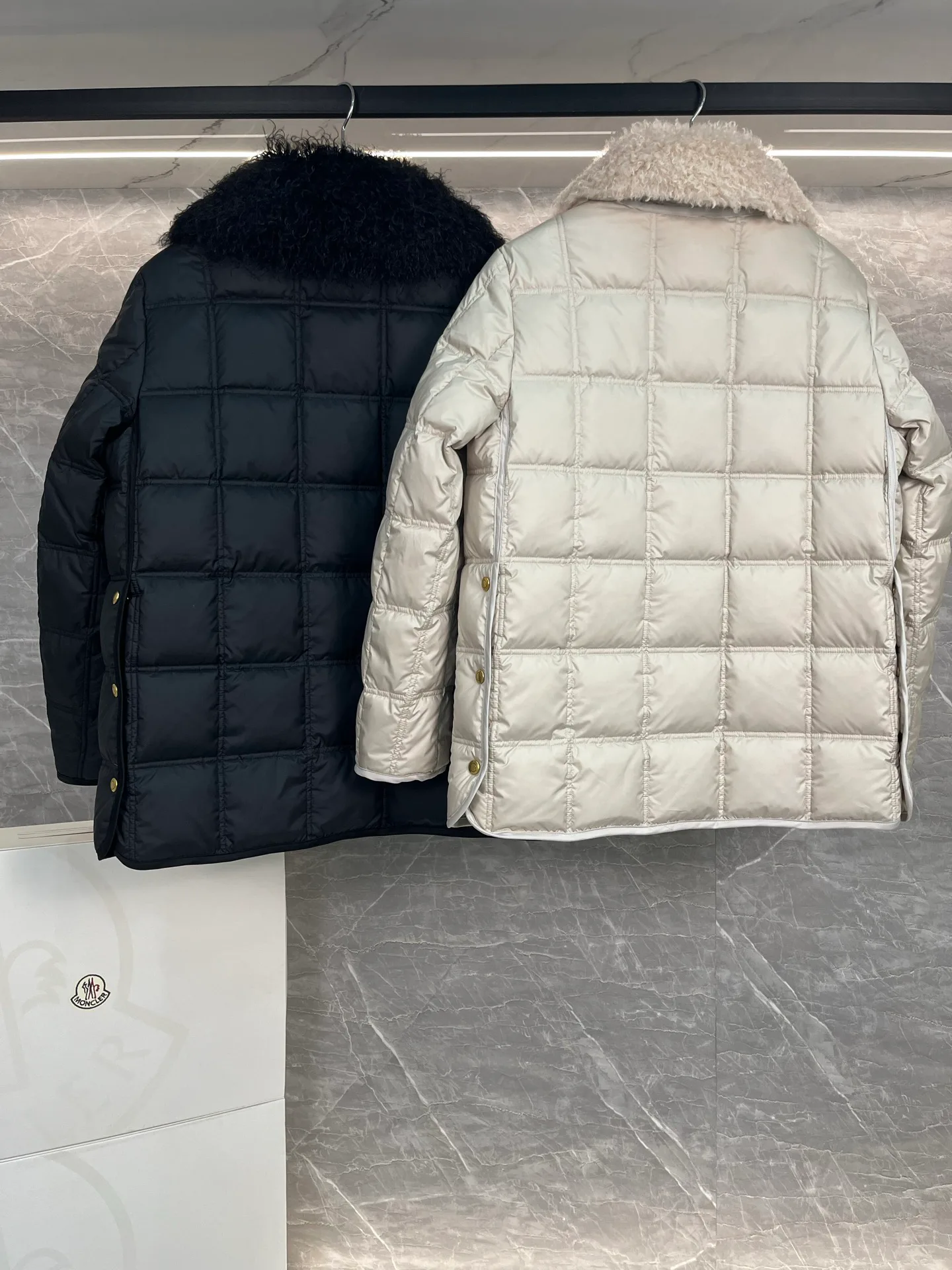 Куртки И Пуховики Женские Moncler 19256712
