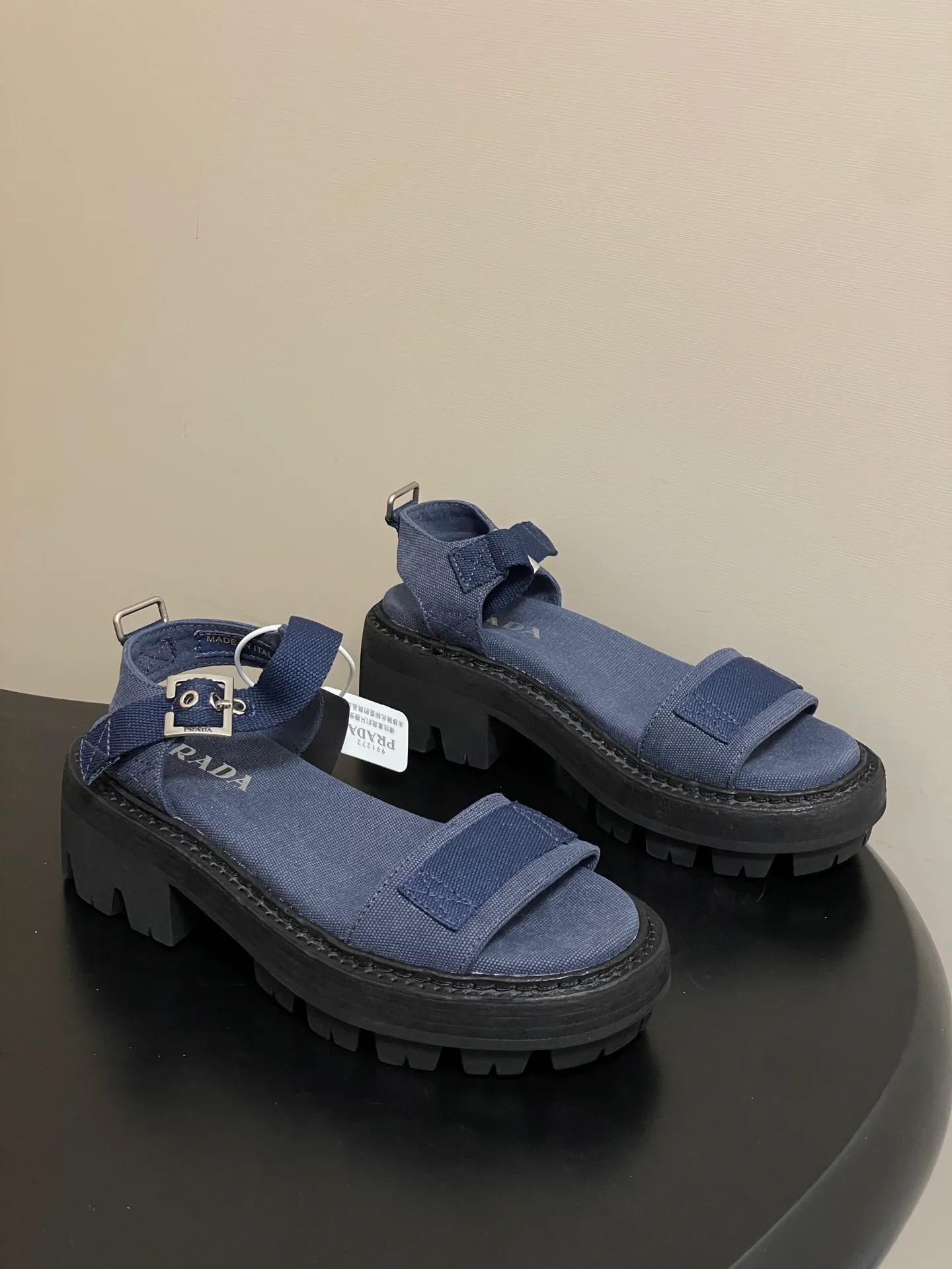 Босоножки Женские Prada 12810951