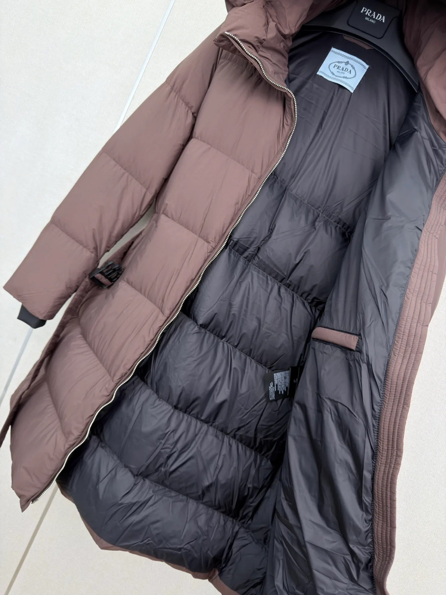 Куртки И Пуховики Женские Prada 18108678
