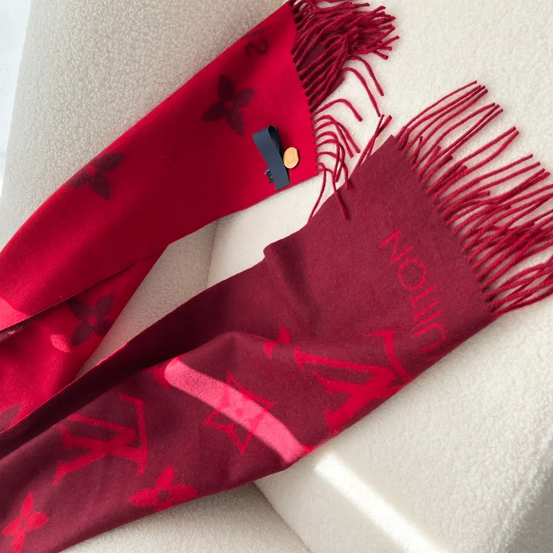 Шарфы Louis Vuitton 1854