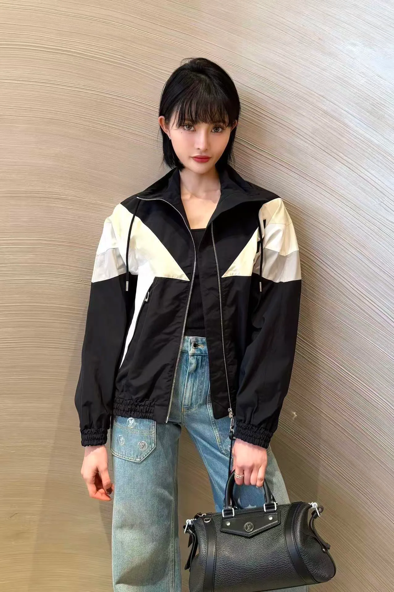 Куртки И Пуховики Женские Louis Vuitton 1212545