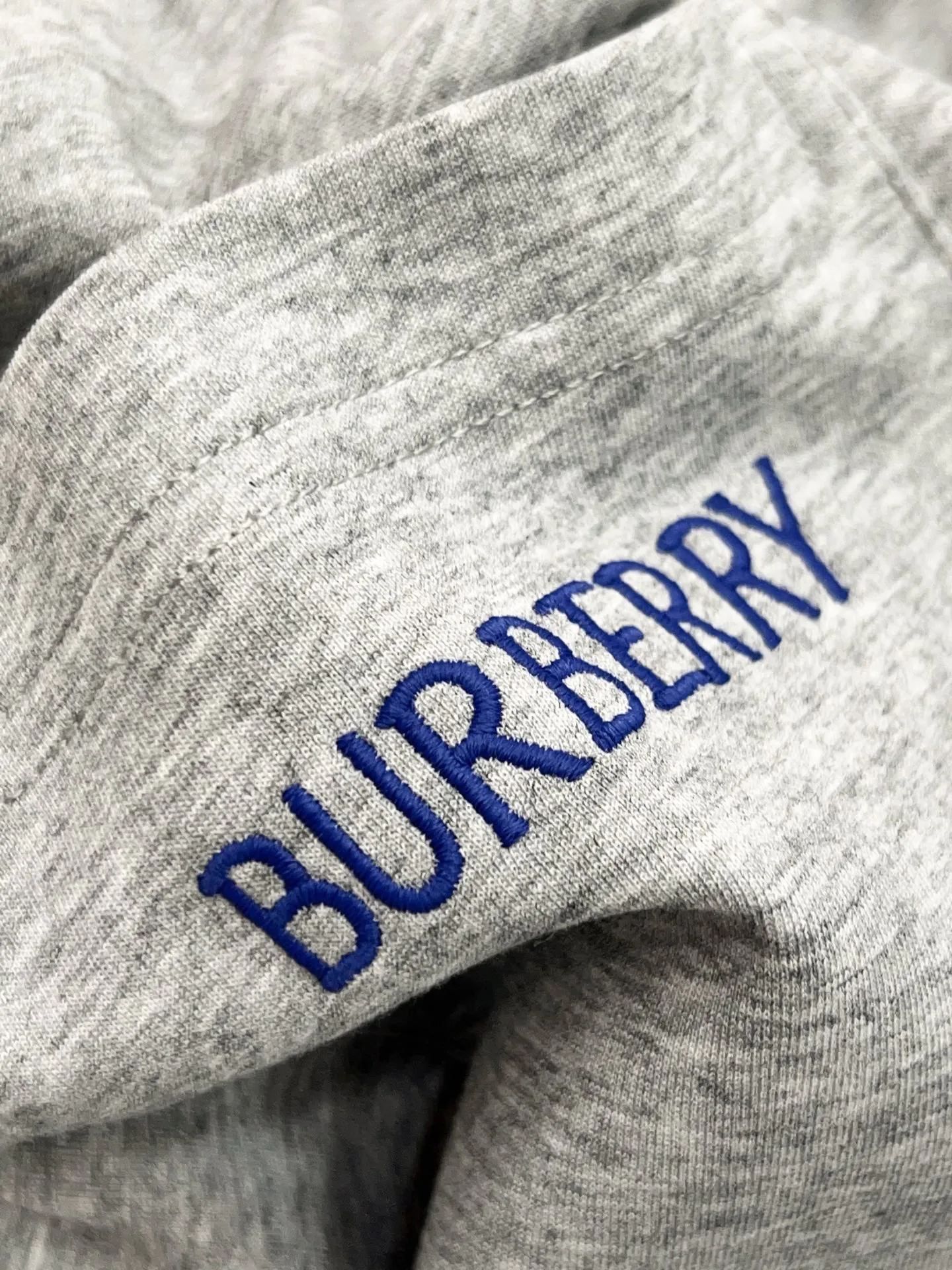 Брюки Мужские Burberry 11322900