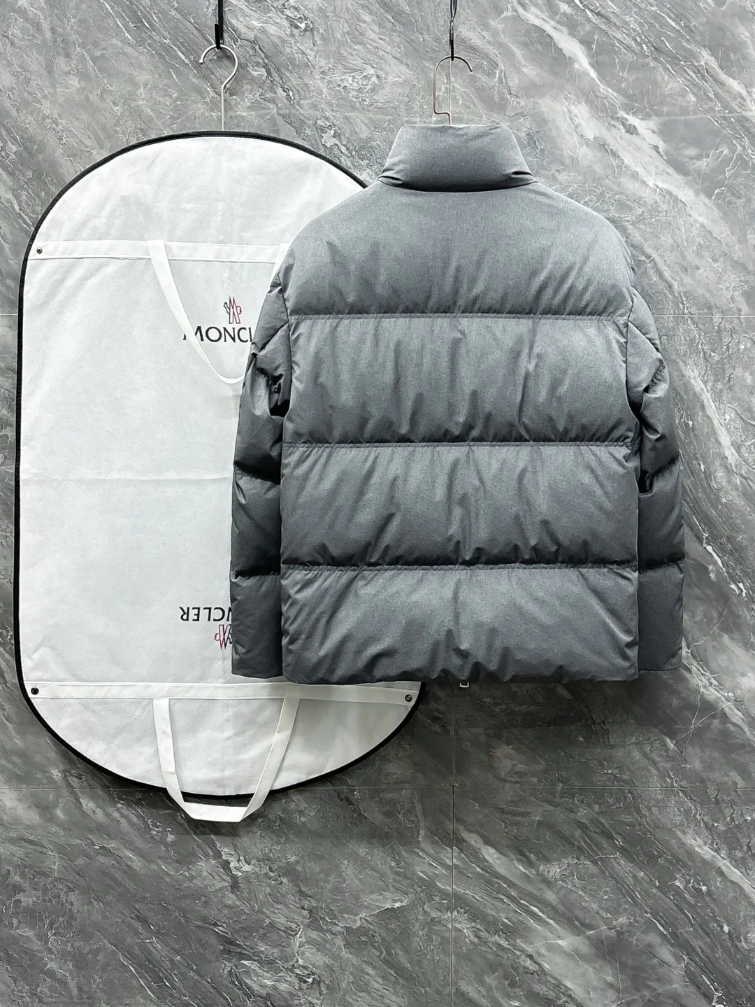 Куртки И Пуховики Мужские Moncler 5023444