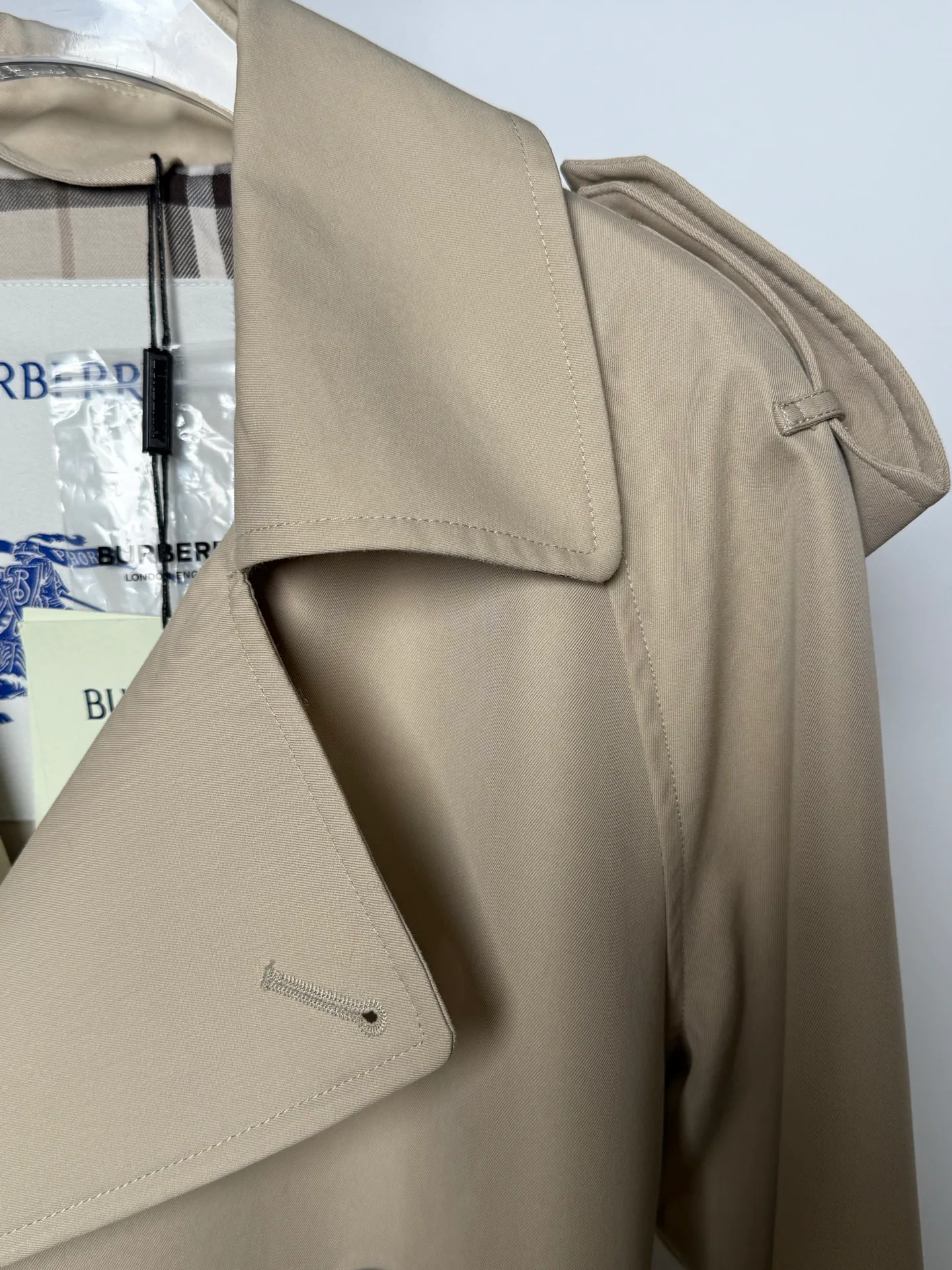 Тренчи Женские Burberry 17906724