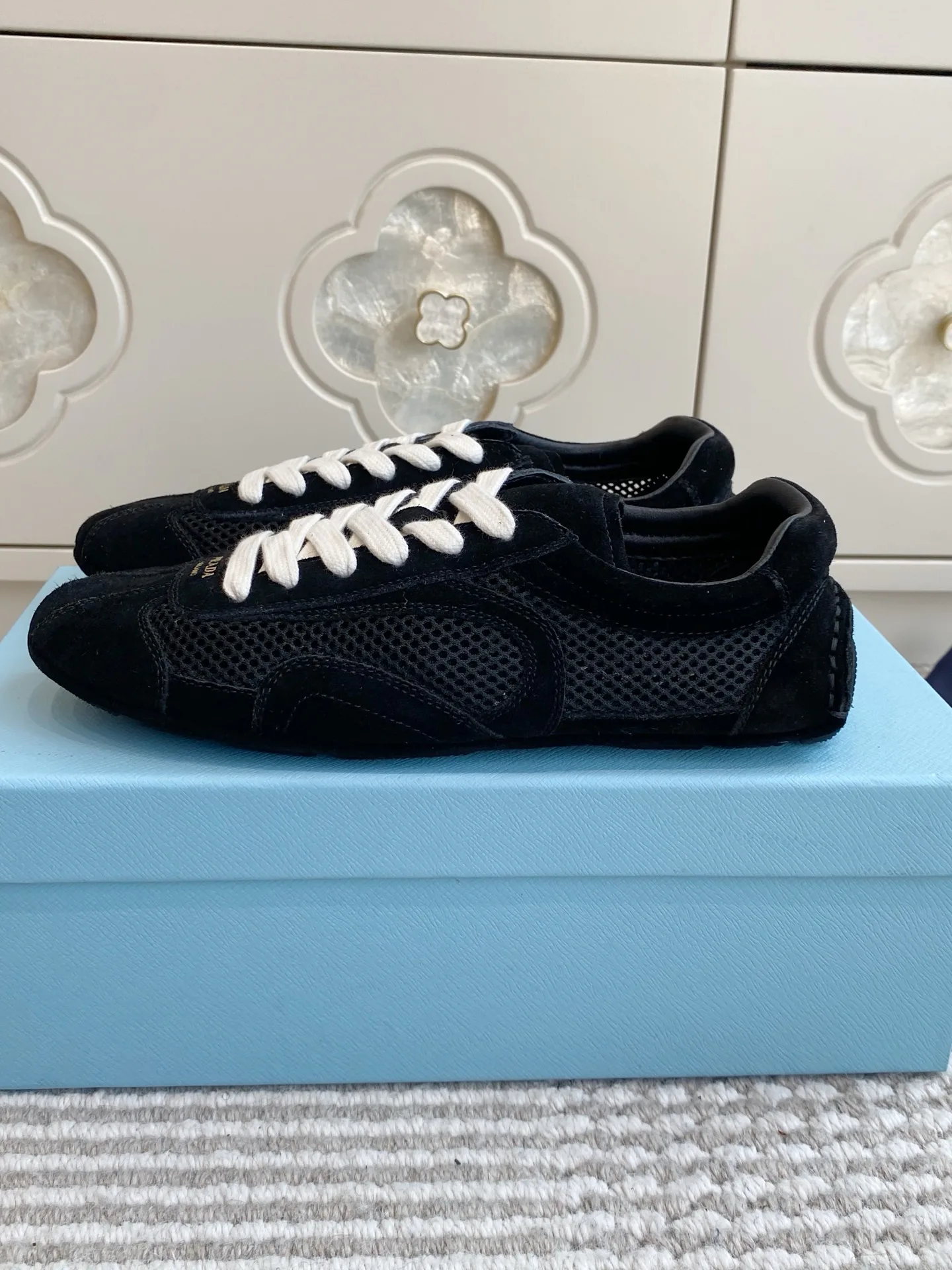 Кроссовки Женские Prada 11870117