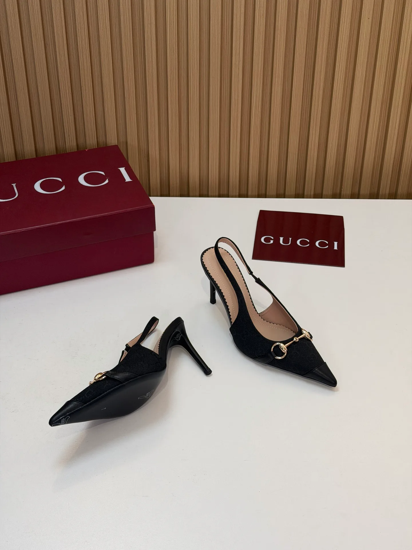 Туфли Женские Gucci 18396283