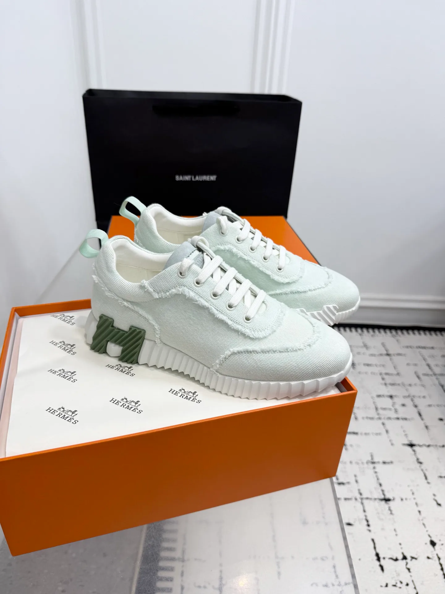 Кроссовки Женские Hermes 199480