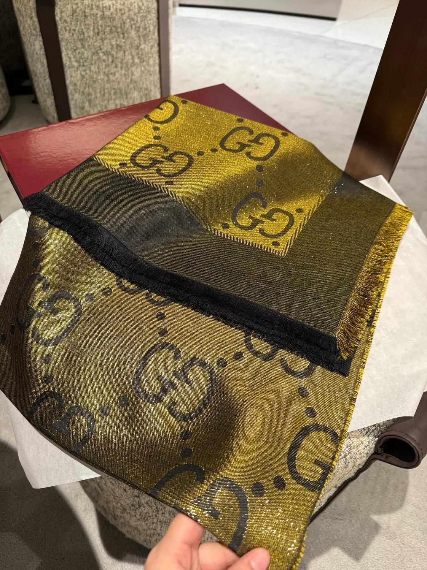 Шарфы Gucci 14709658