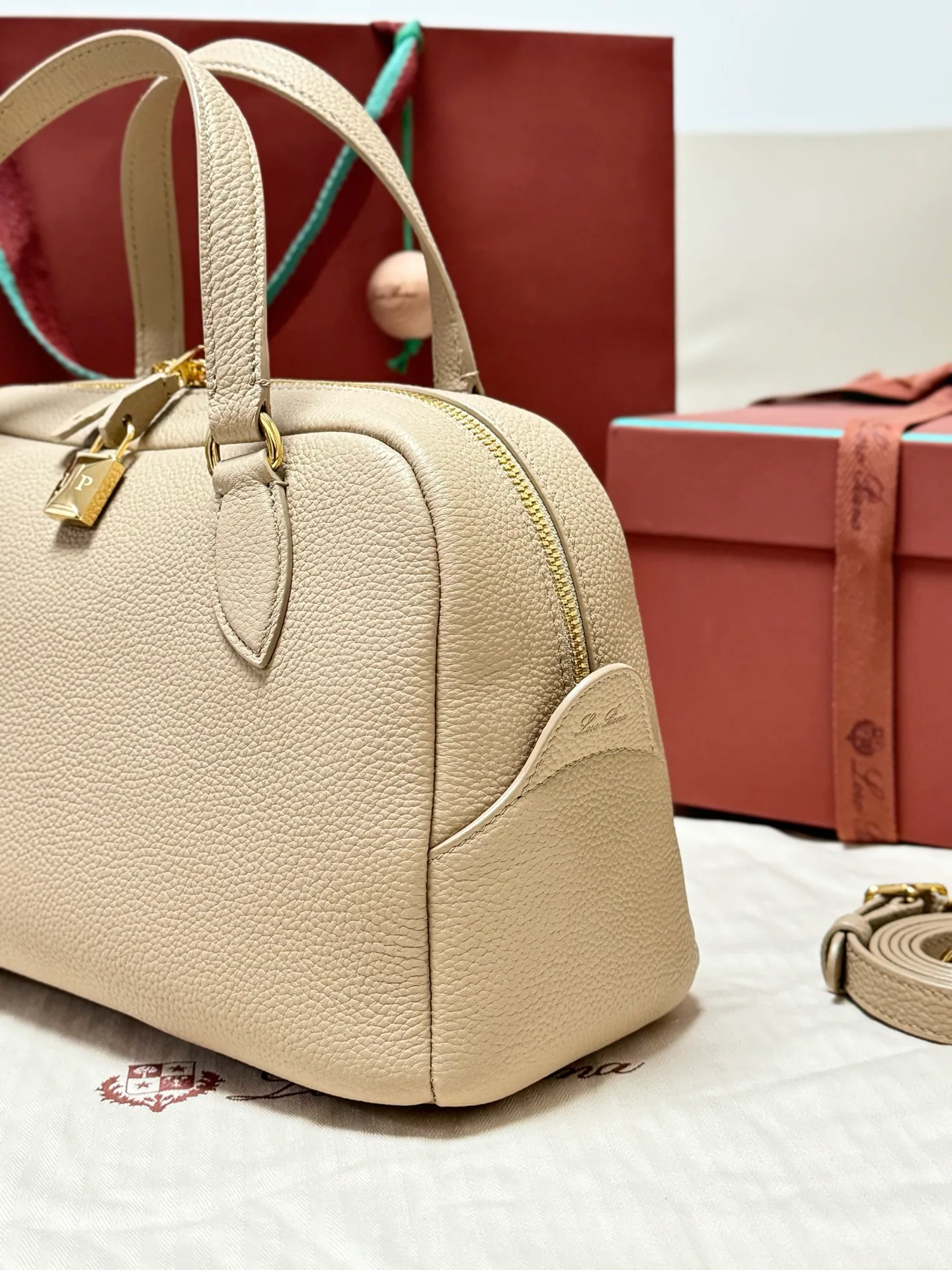 Классические Сумки Женские Loro Piana 11472679