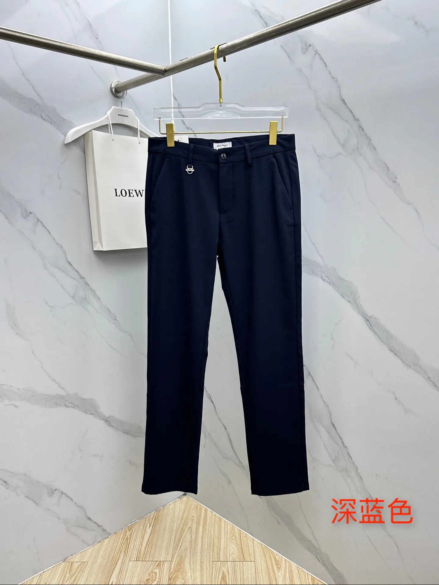 Брюки Мужские Salvatore Ferragamo 18246807