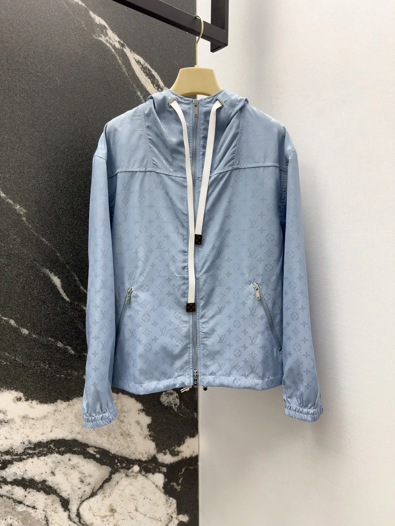 Куртки И Пуховики Женские Loewe 18142